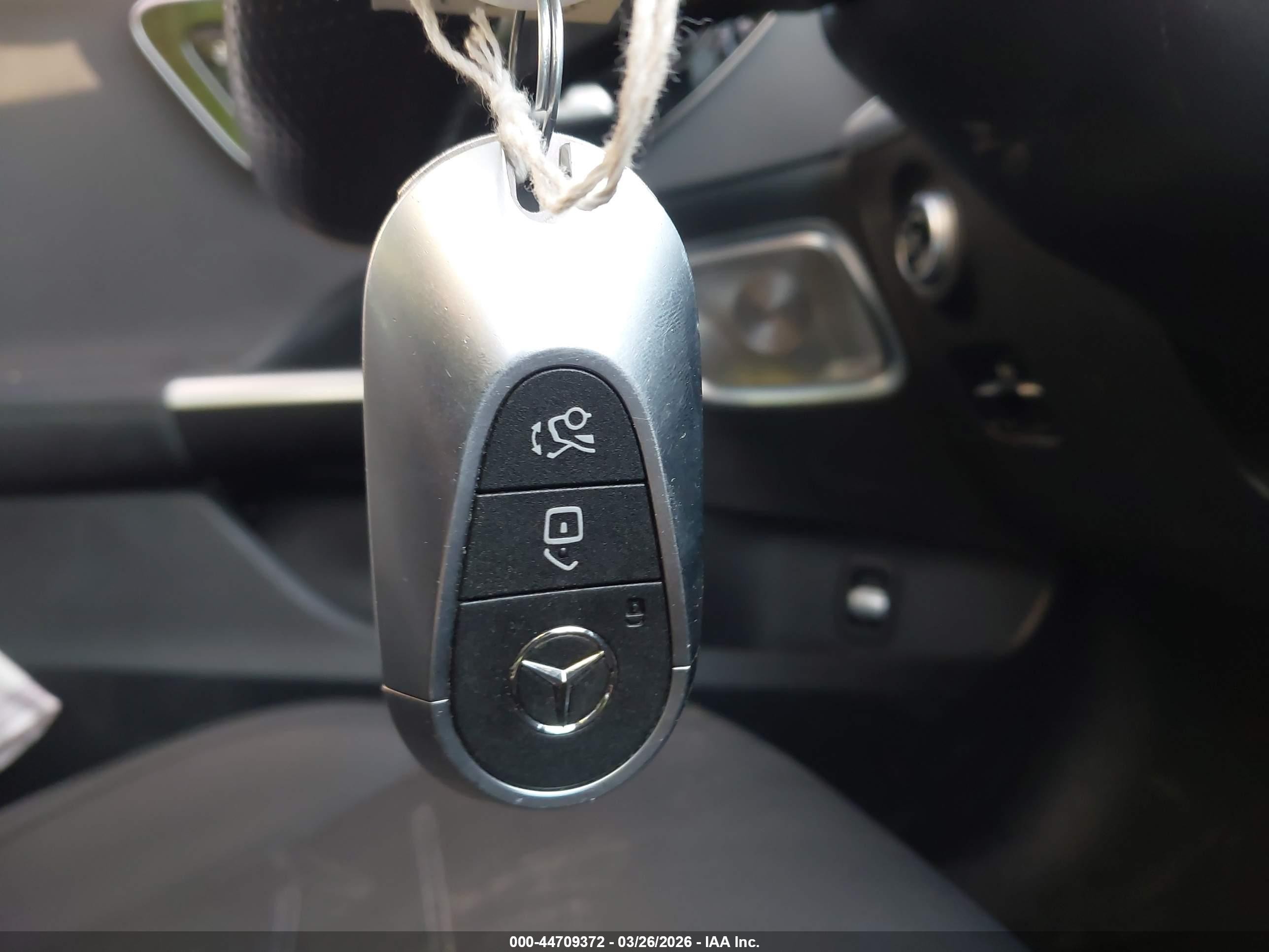 2024 Mercedes-benz C 300 Белый vin: W1KAF4GB1RR181206