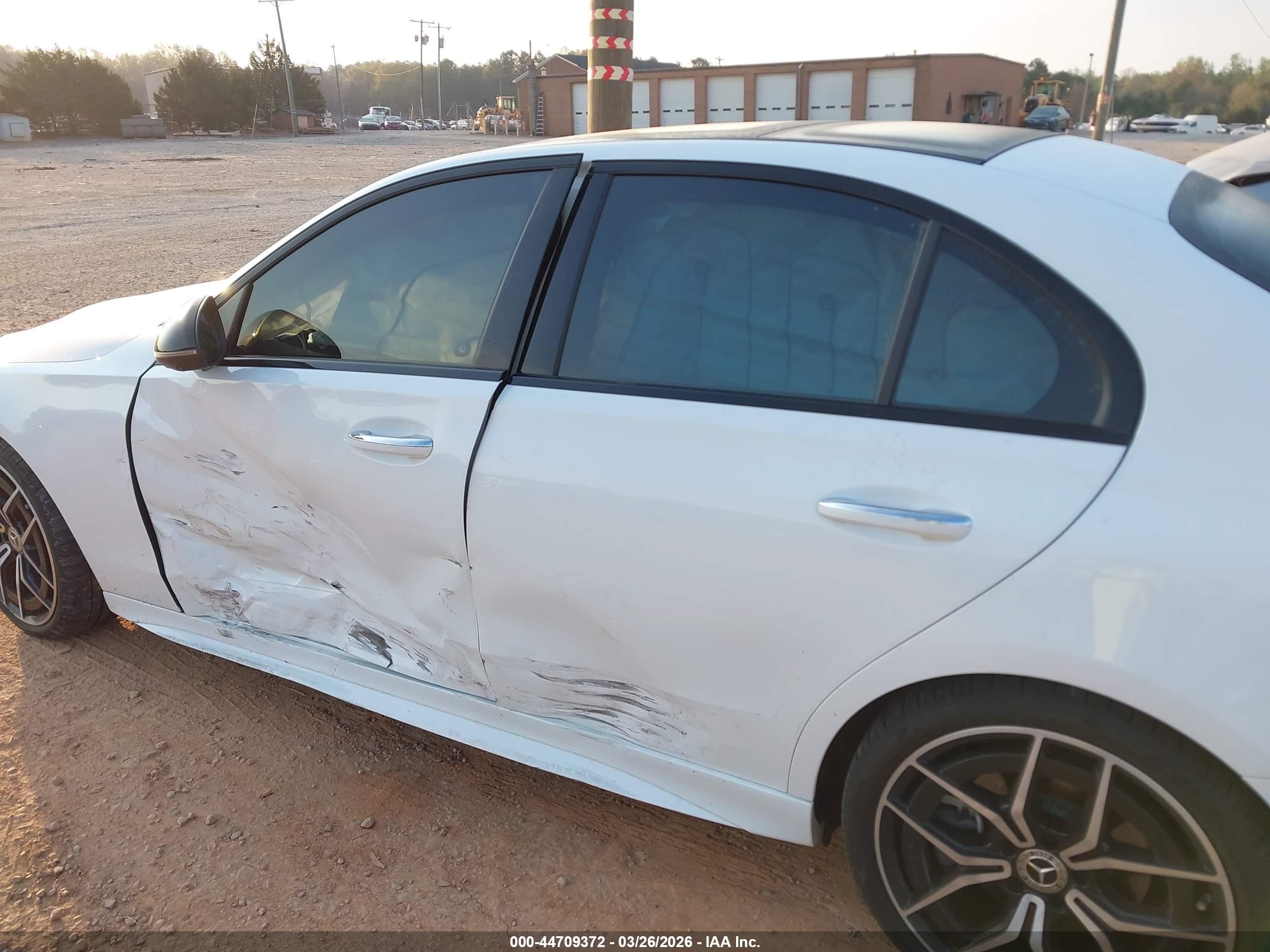 2024 Mercedes-benz C 300 Белый vin: W1KAF4GB1RR181206