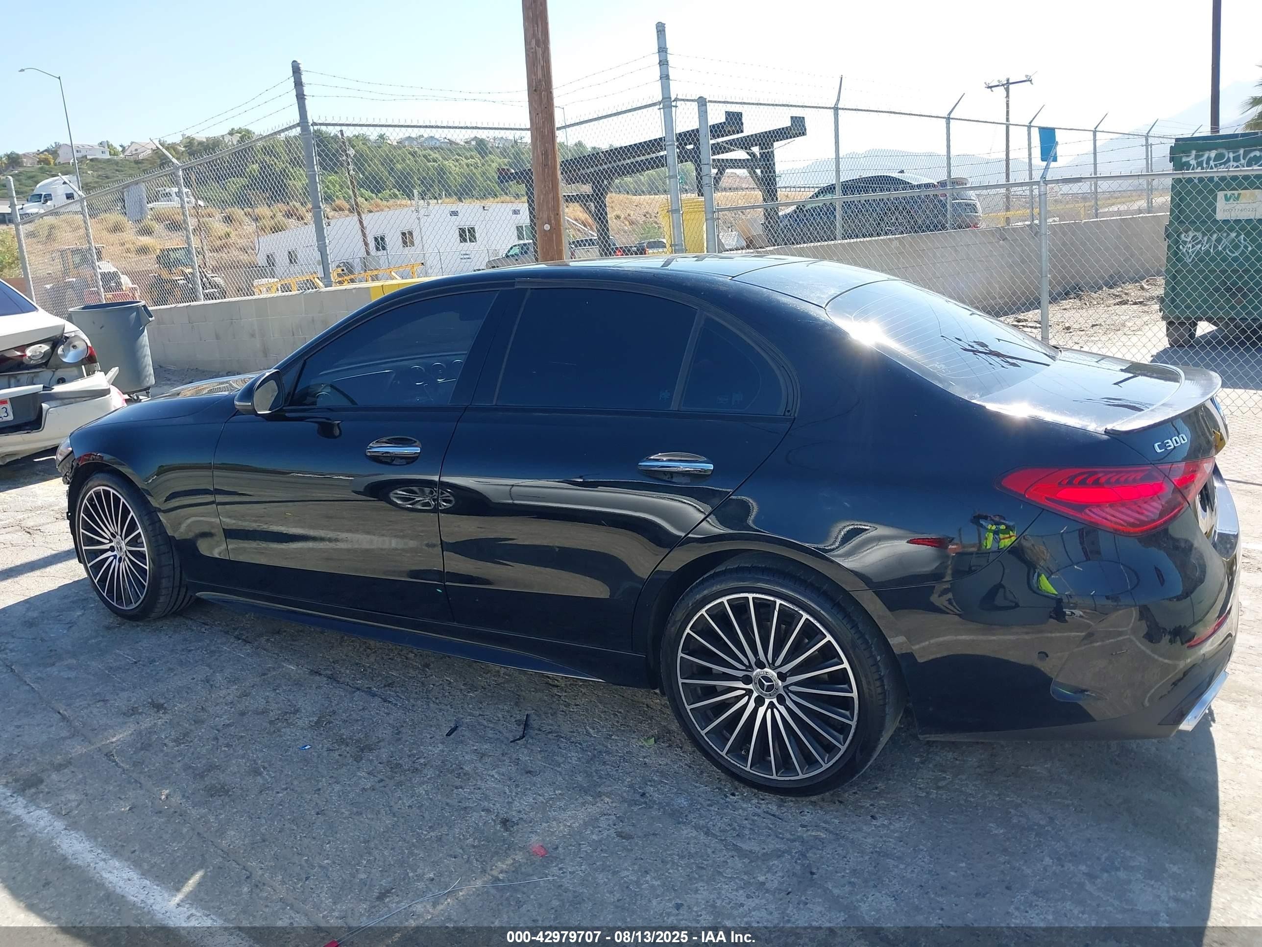 2024 Mercedes-benz C 300   Черный vin: W1KAF4GB1RR200448