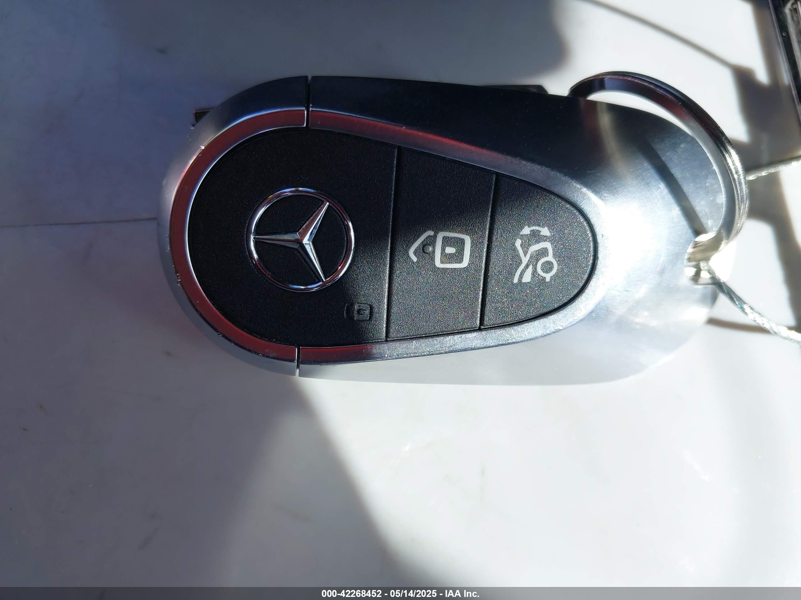 2022 Mercedes-benz C 300 Sedan Белый vin: W1KAF4GB5NR010940