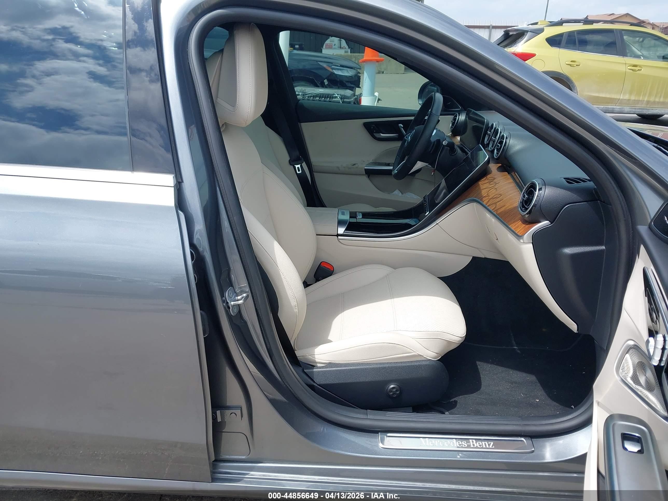 2024 Mercedes-benz C 300   Серый vin: W1KAF4GB5RR197196