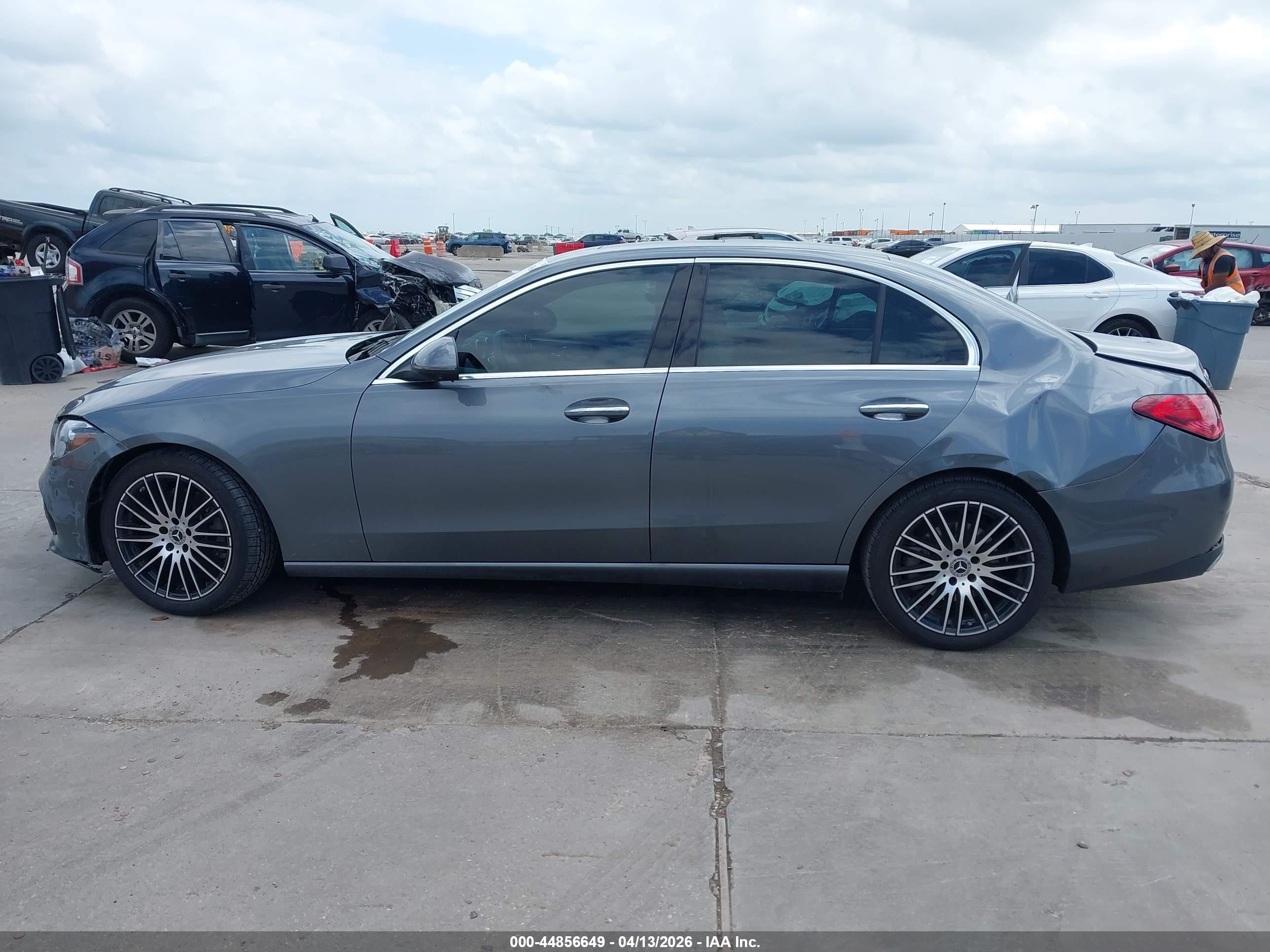 2024 Mercedes-benz C 300   Серый vin: W1KAF4GB5RR197196
