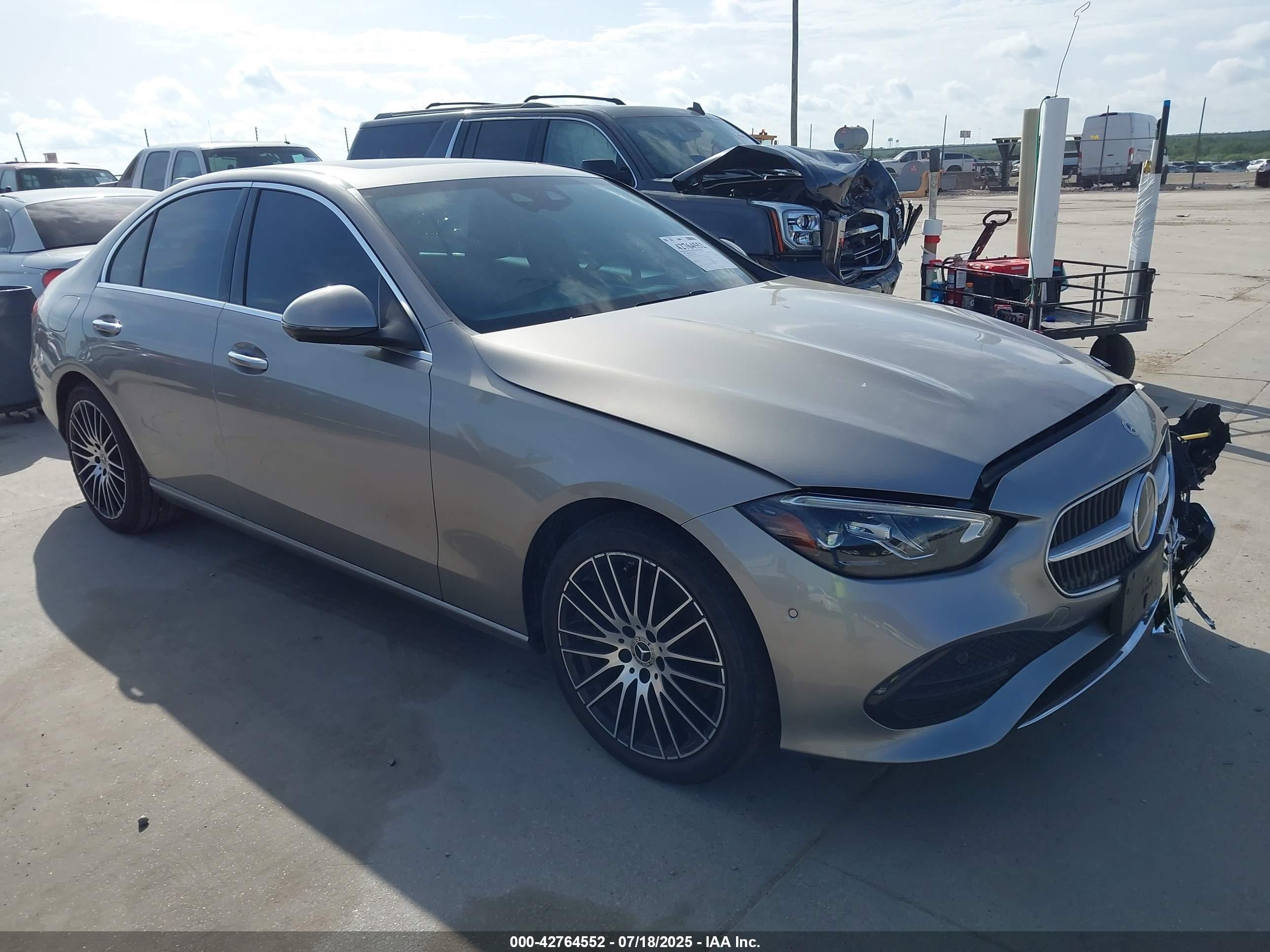 W1KAF4GB7PR109021