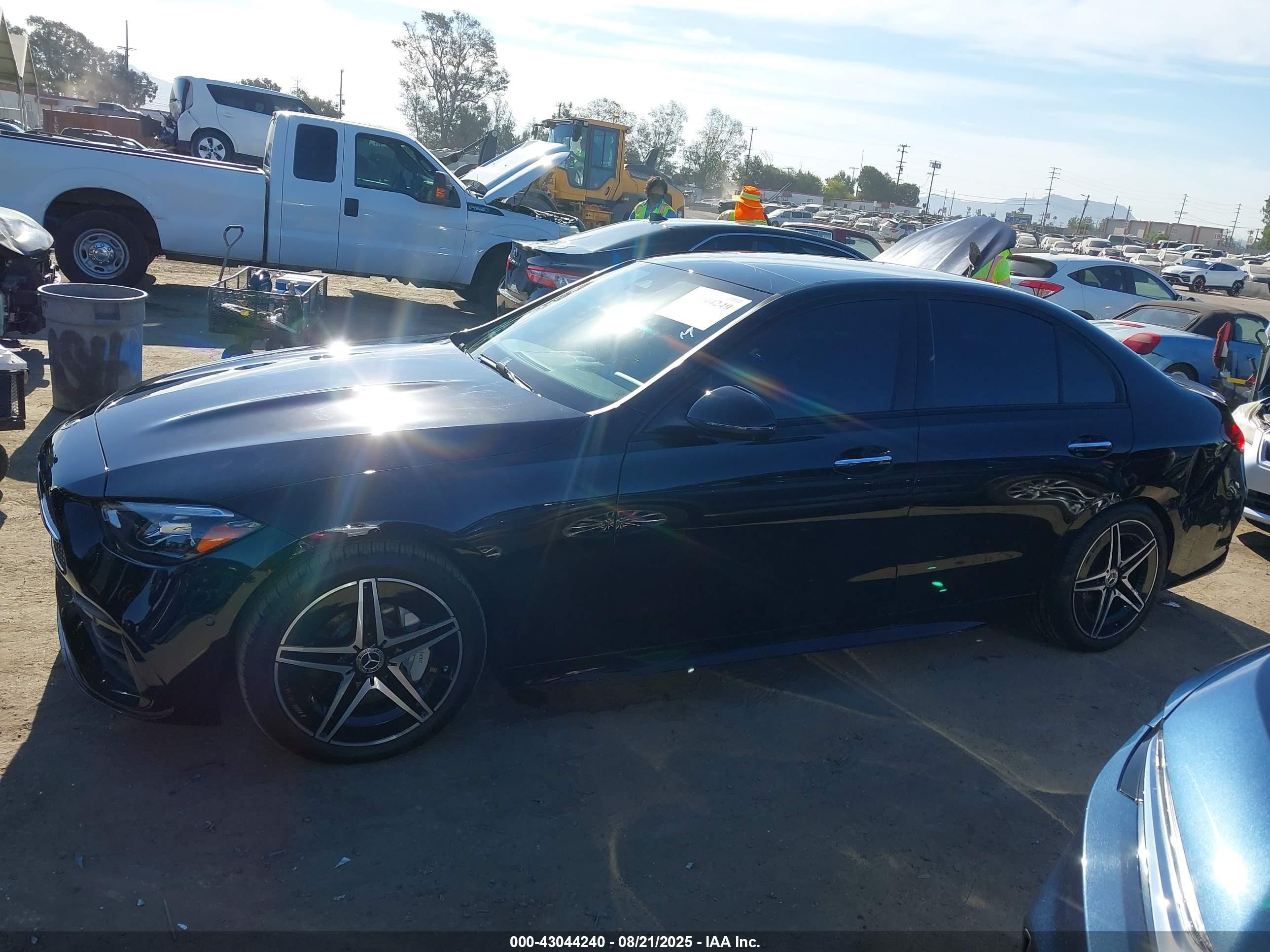 2025 Mercedes-benz C 300   Black vin: W1KAF4GBXSR251212