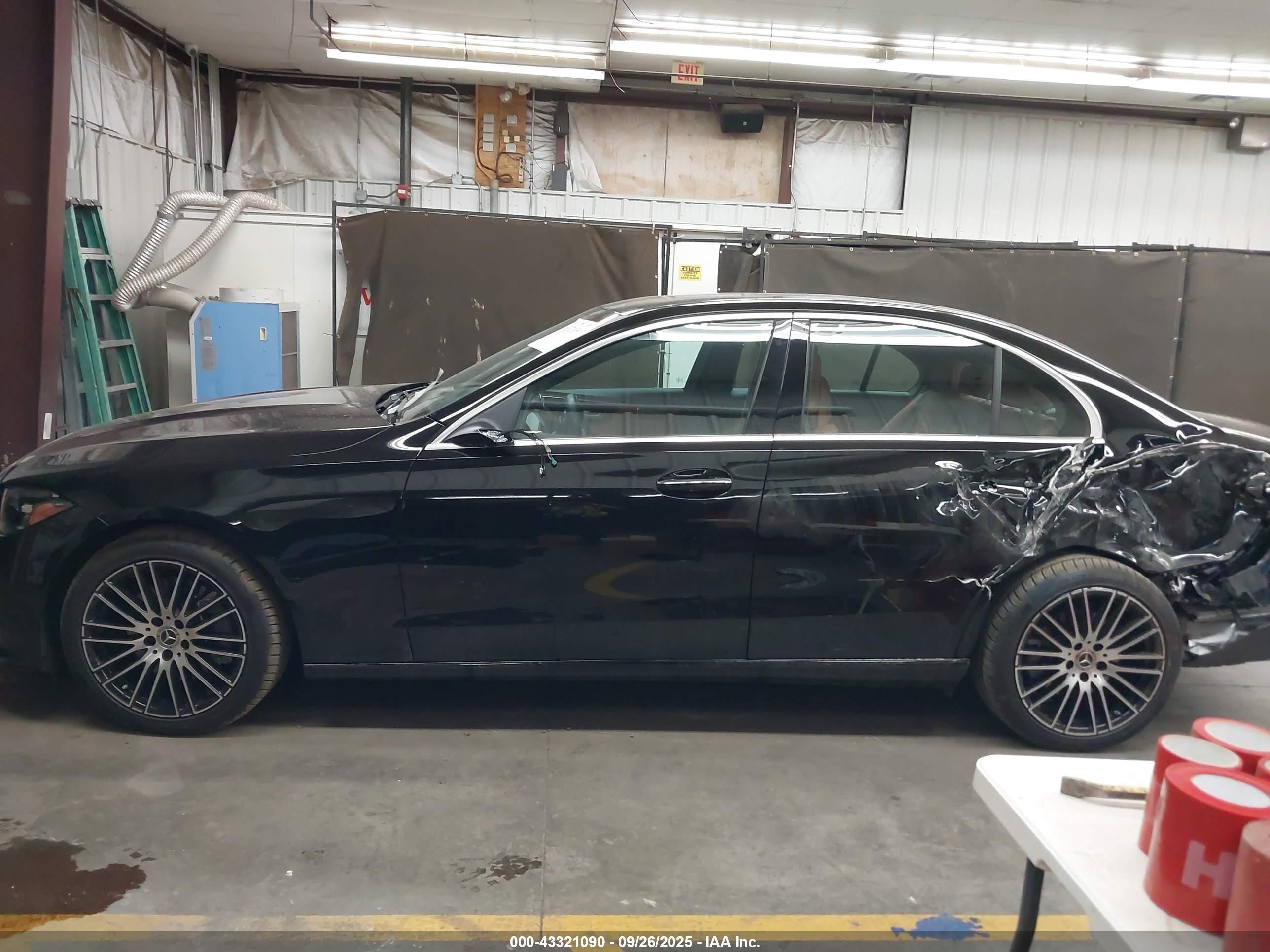 2025 Mercedes-benz C 300   Black vin: W1KAF4GBXSR257799