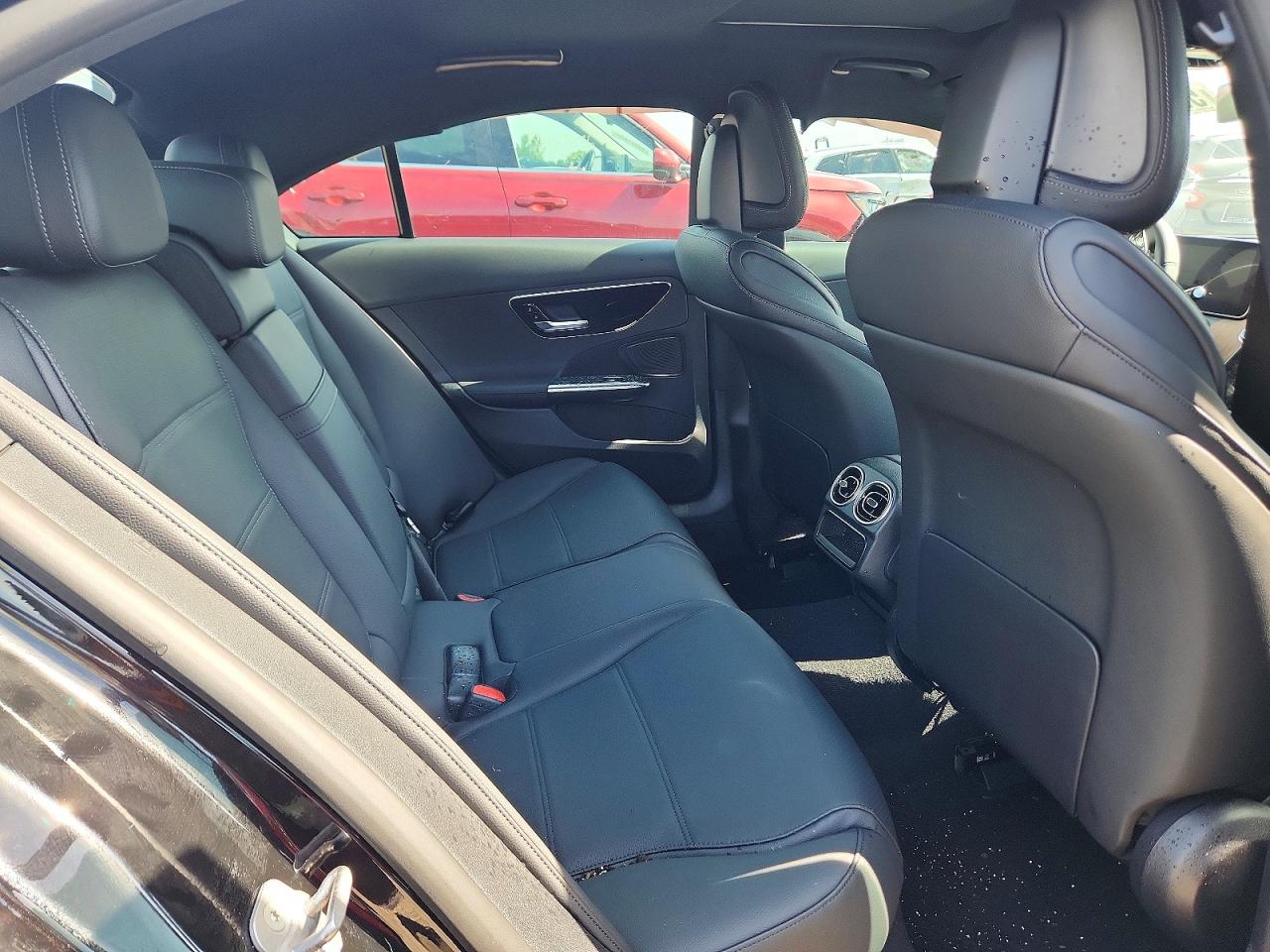 2024 Mercedes-benz C 300 4matic Черный vin: W1KAF4HB8RR224440