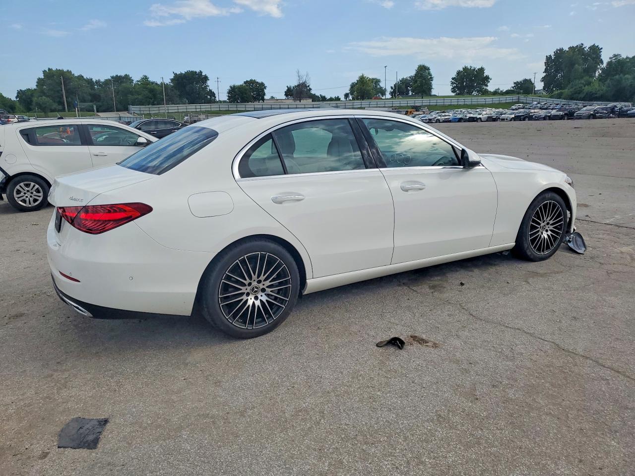 2025 Mercedes-benz C 300 4matic White vin: W1KAF4HB9SR254701