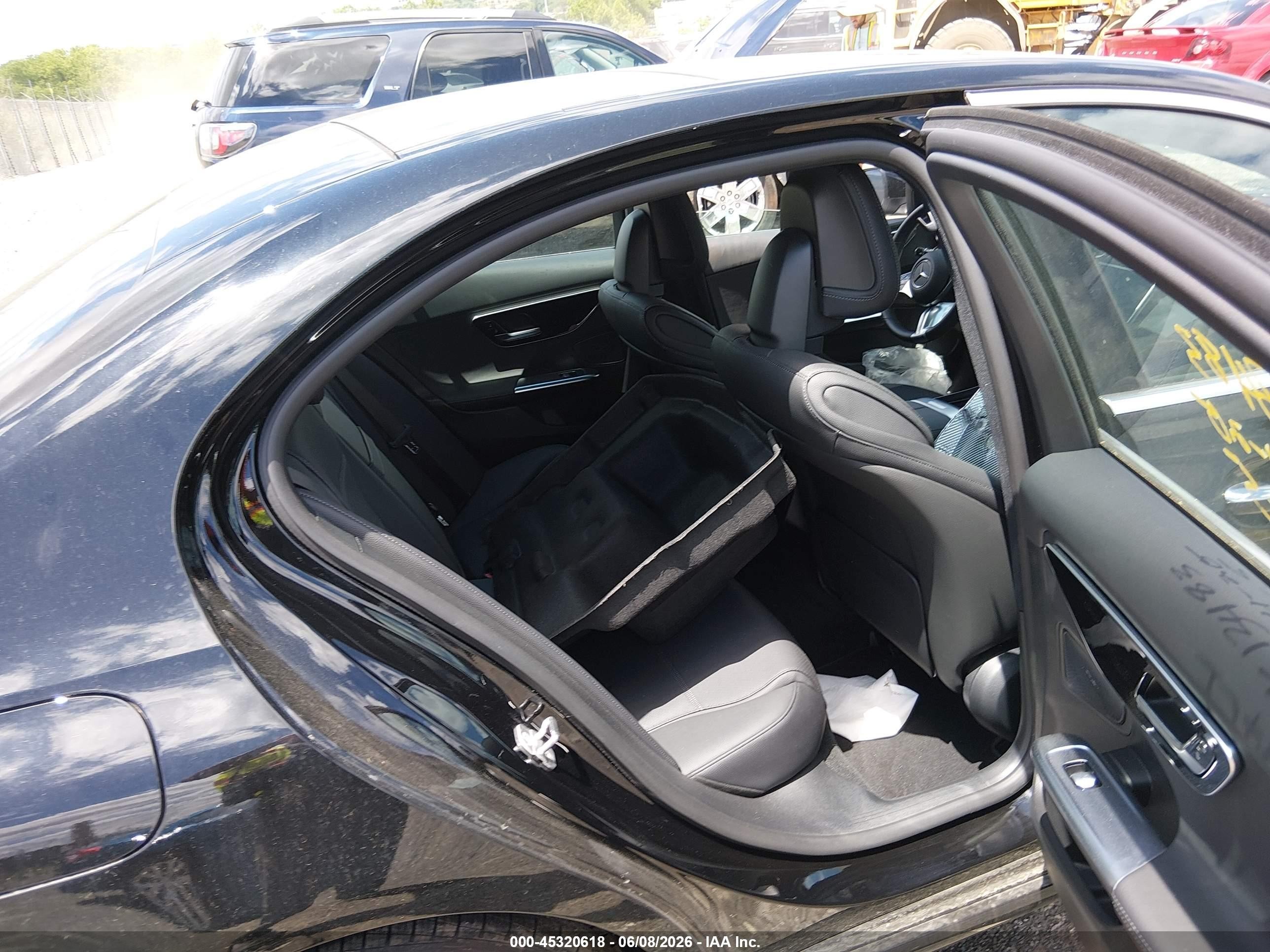 2025 Mercedes-benz C 300   Black vin: W1KAF4HBXSR291627