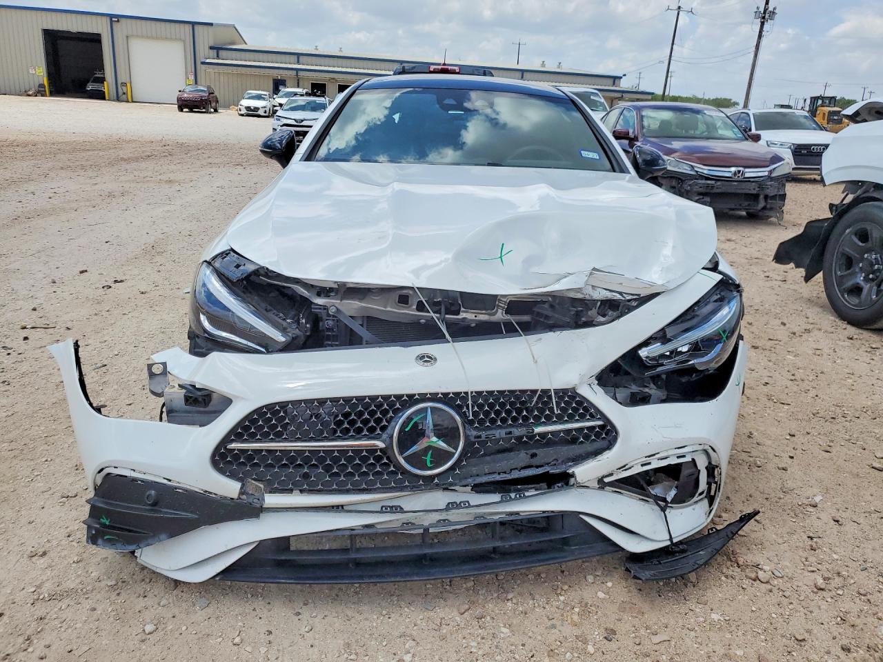 2024 Mercedes-benz Cle 300 4matic White vin: W1KMJ4HBXRF024561