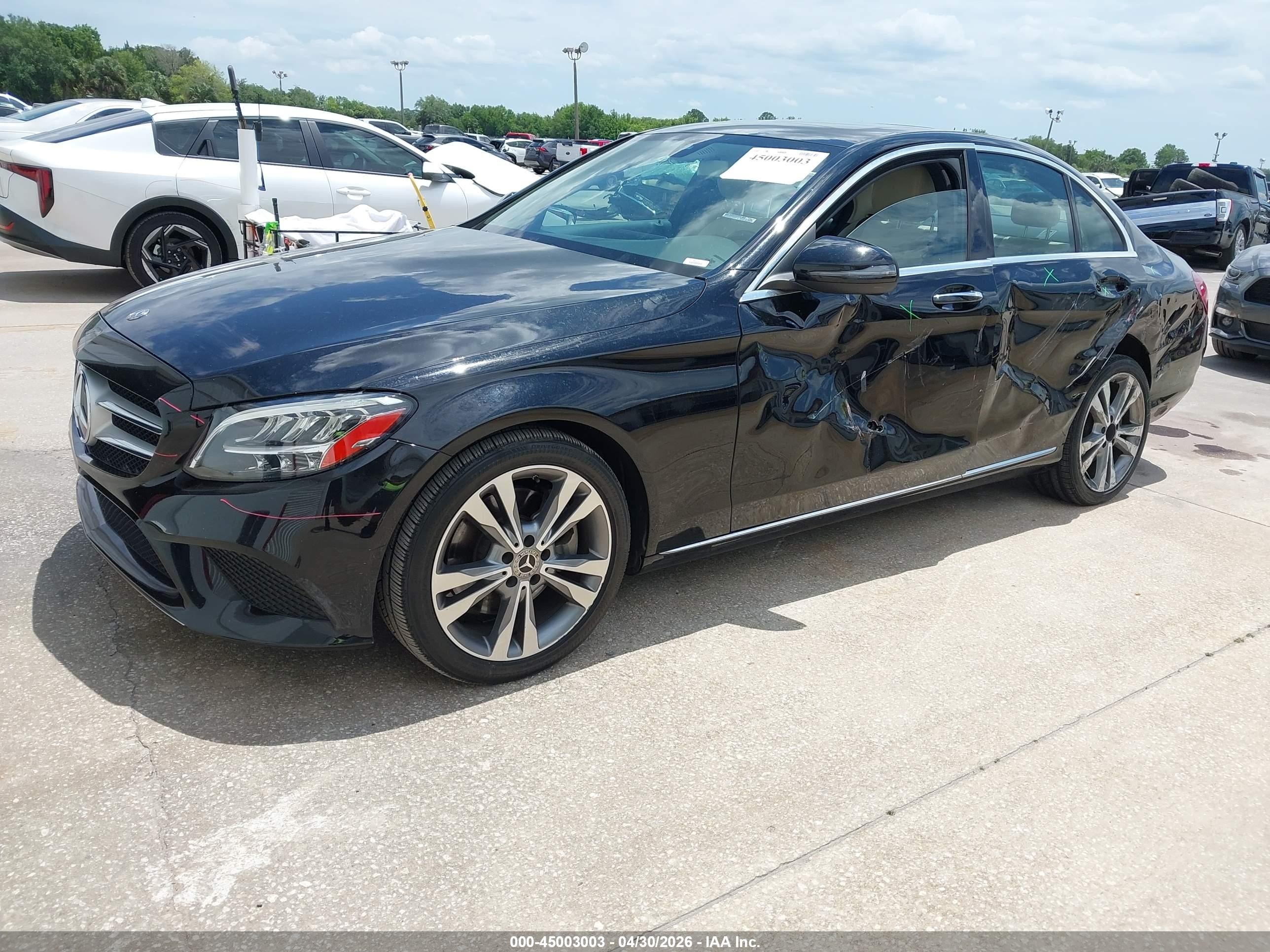 2020 Mercedes-benz C 300   Black vin: W1KWF8DB3LR571393