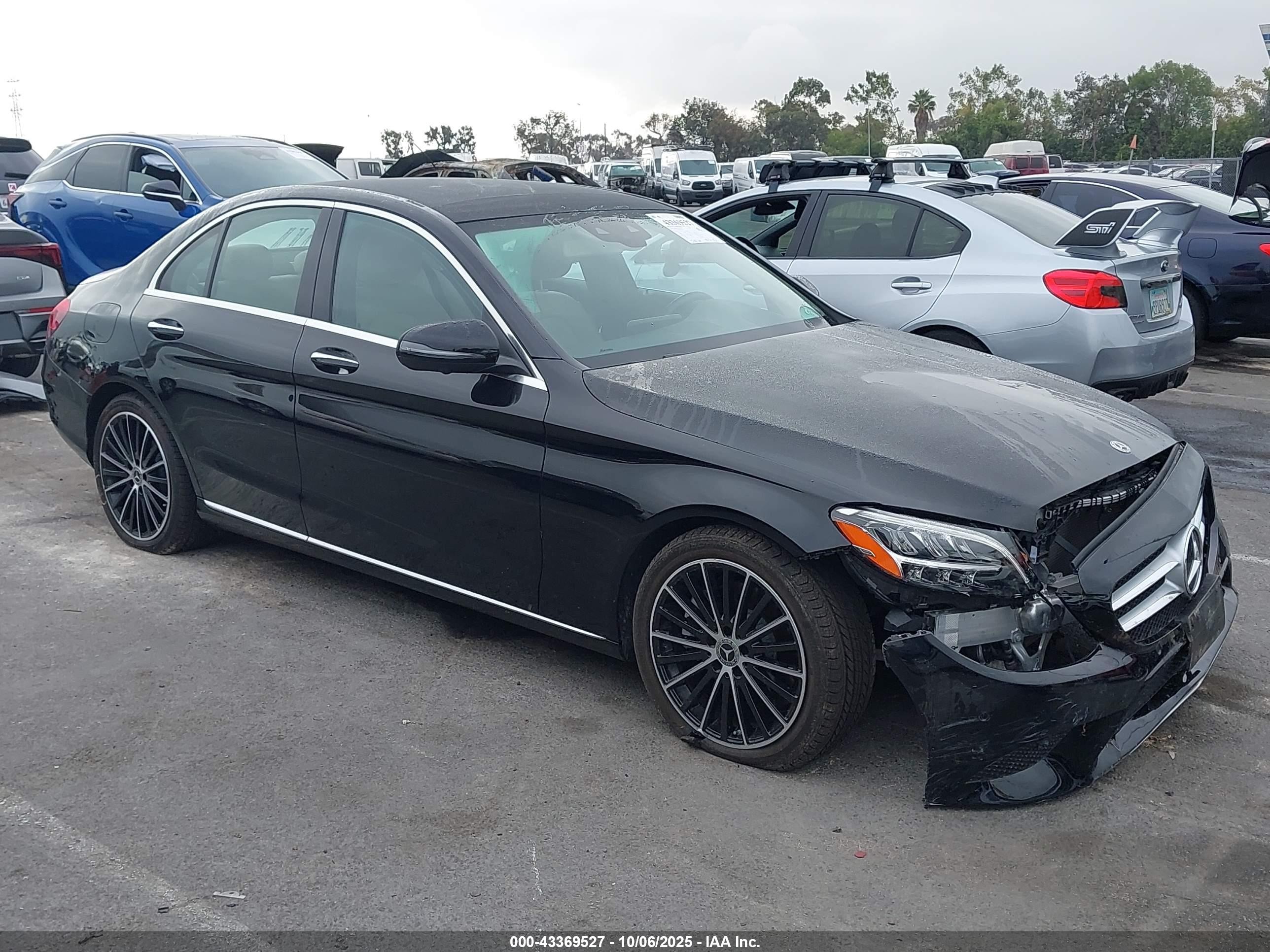 2020 Mercedes-benz C 300   Black vin: W1KWF8DB7LR578329
