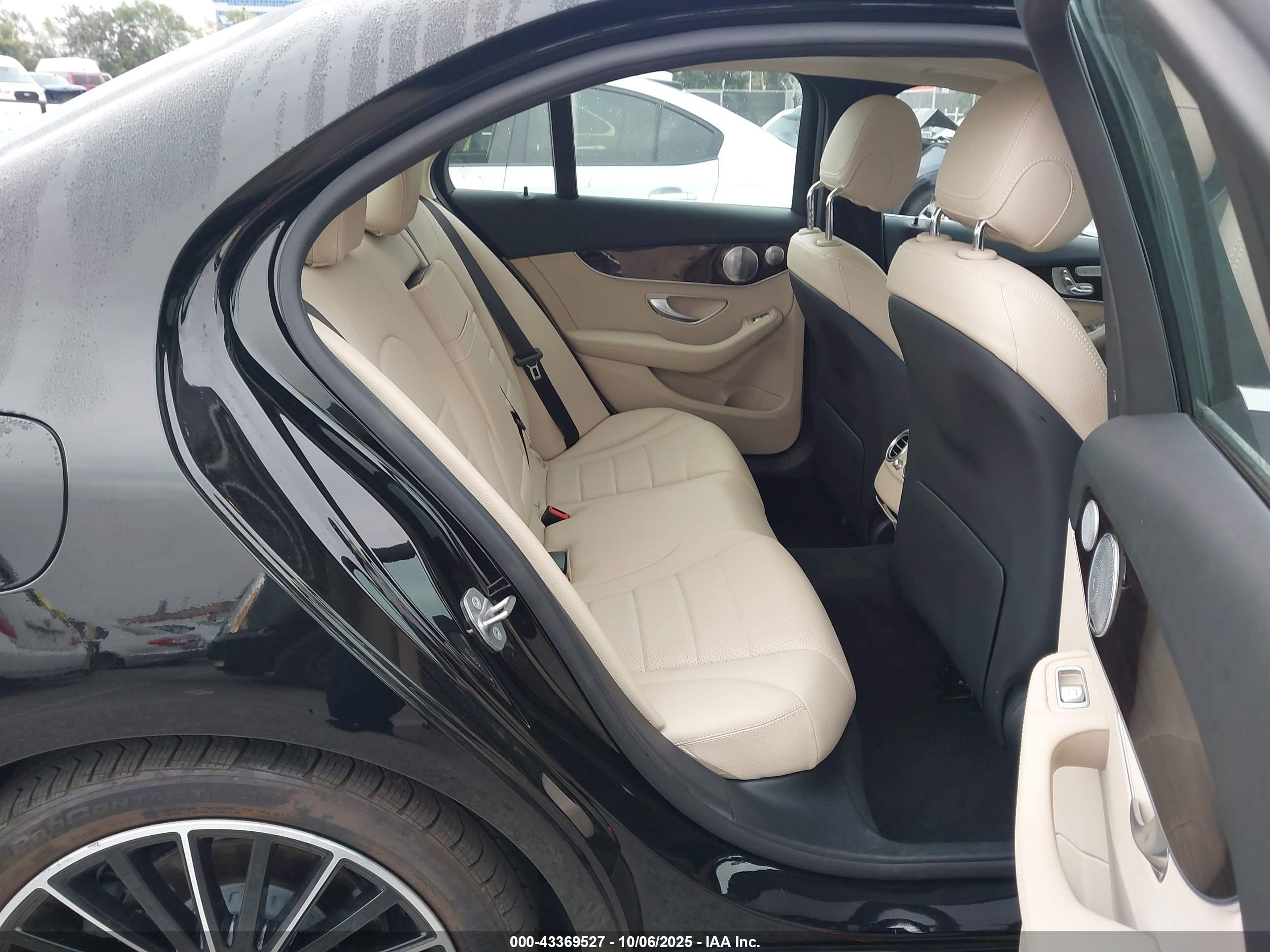 2020 Mercedes-benz C 300   Black vin: W1KWF8DB7LR578329