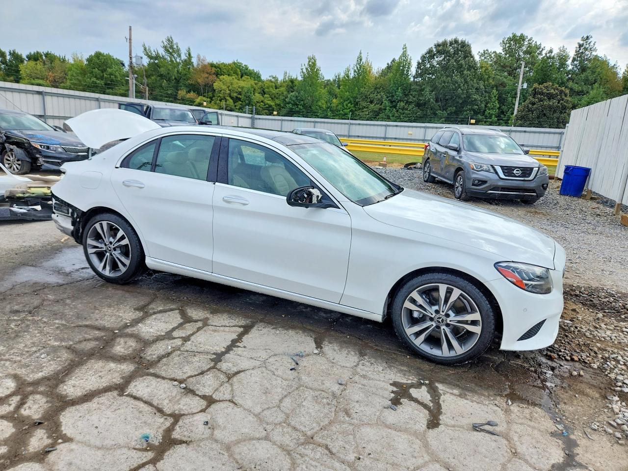 2020 Mercedes-benz C 300 Белый vin: W1KWF8DB9LR602985