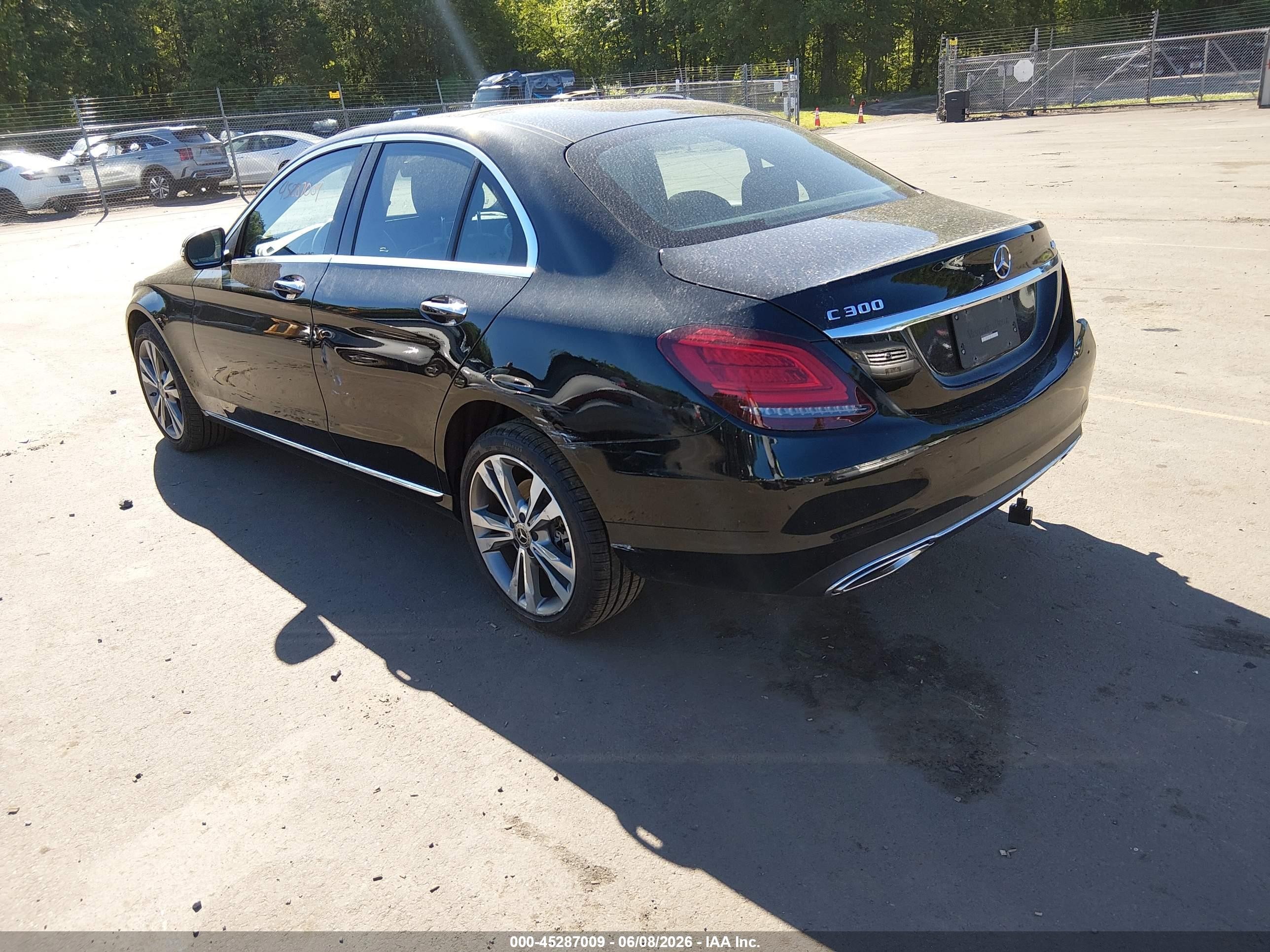 2021 Mercedes-benz C 300 4matic Черный vin: W1KWF8EB6MR636849