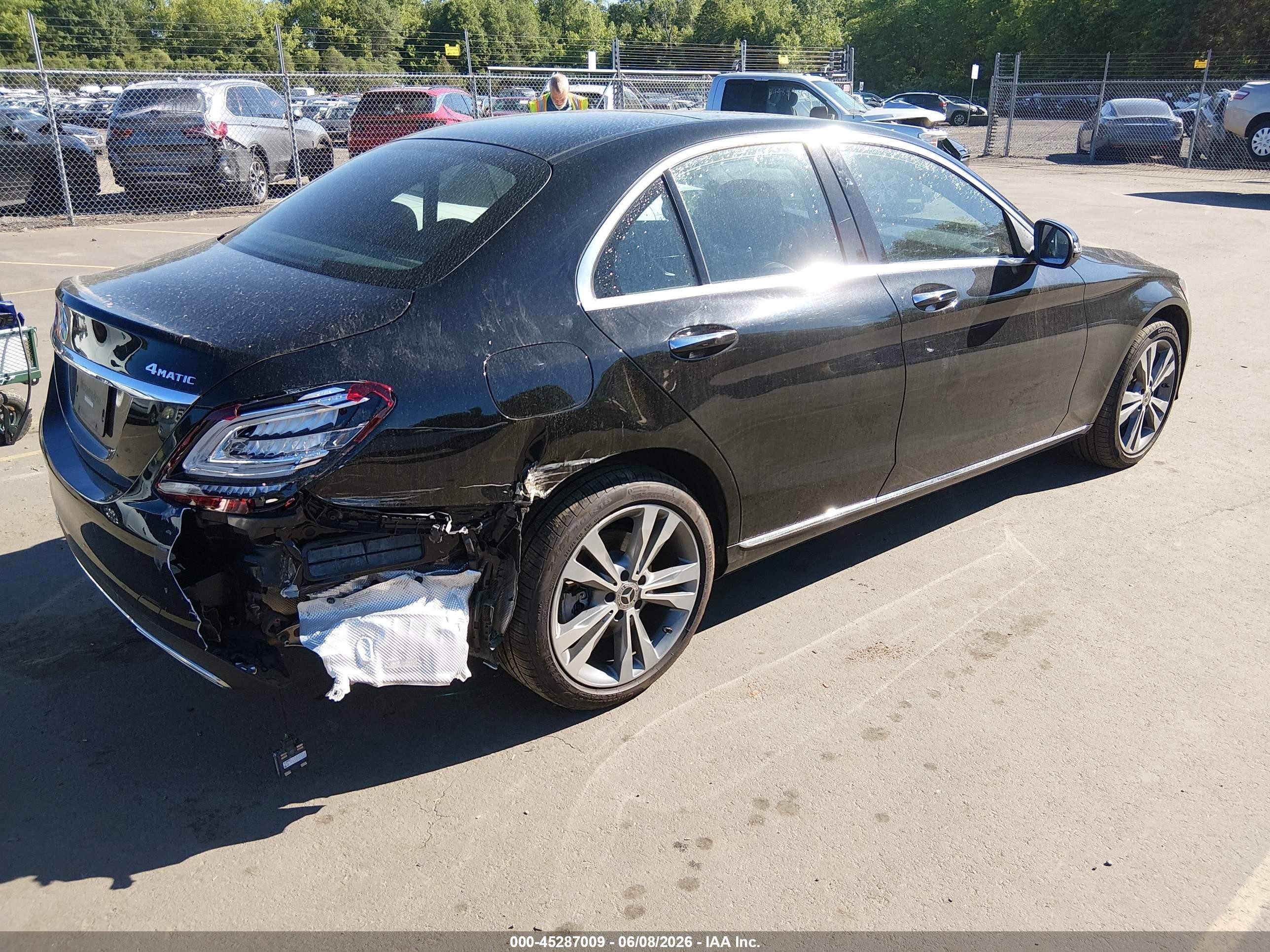 2021 Mercedes-benz C 300 4matic Черный vin: W1KWF8EB6MR636849