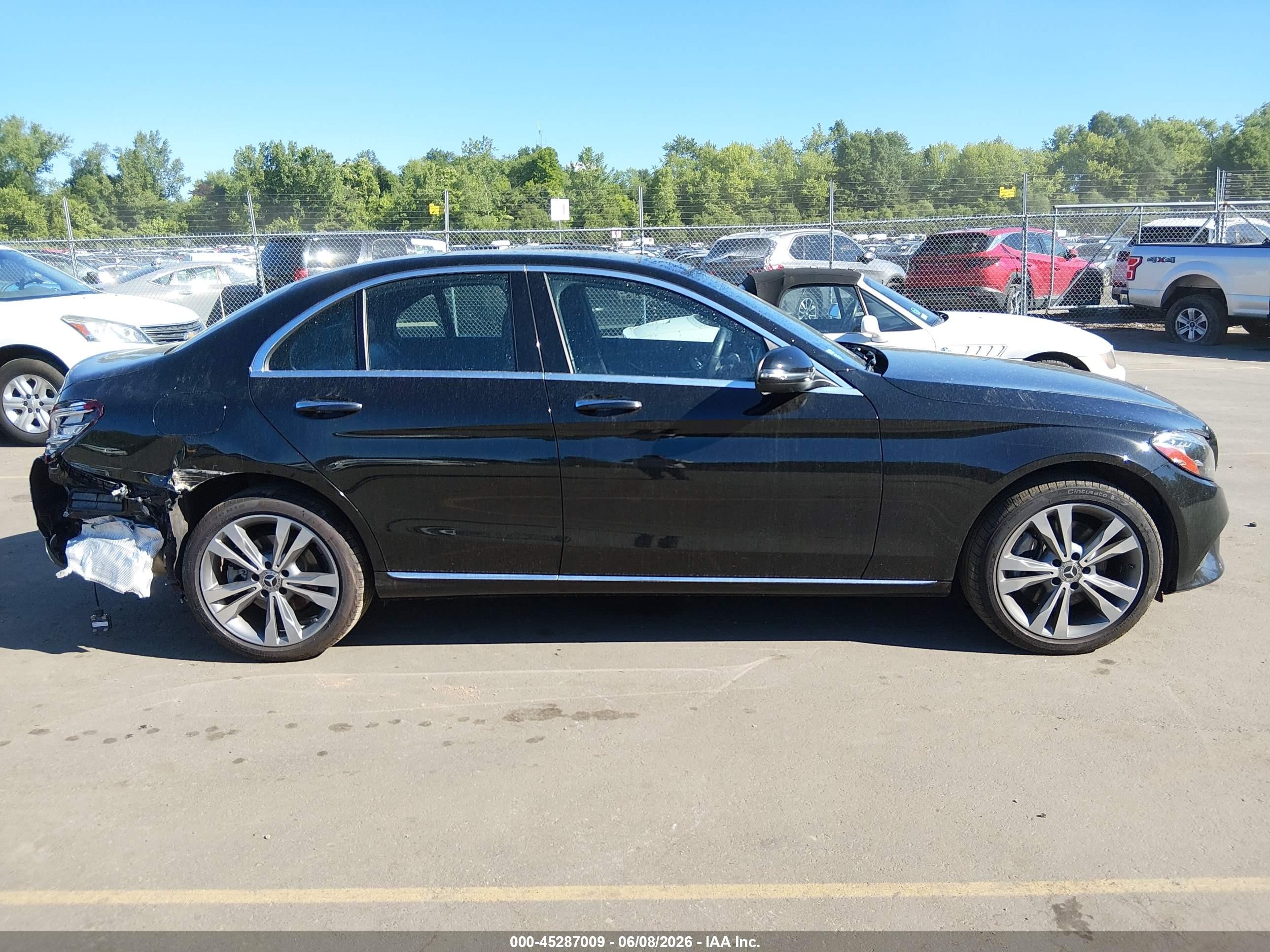 2021 Mercedes-benz C 300 4matic Черный vin: W1KWF8EB6MR636849