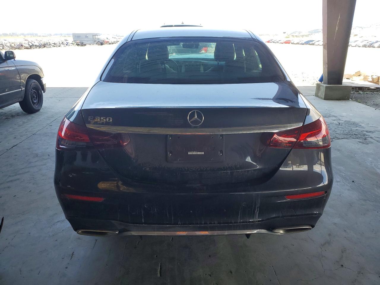 2022 Mercedes-benz E 350 Black vin: W1KZF8DB1NB022011