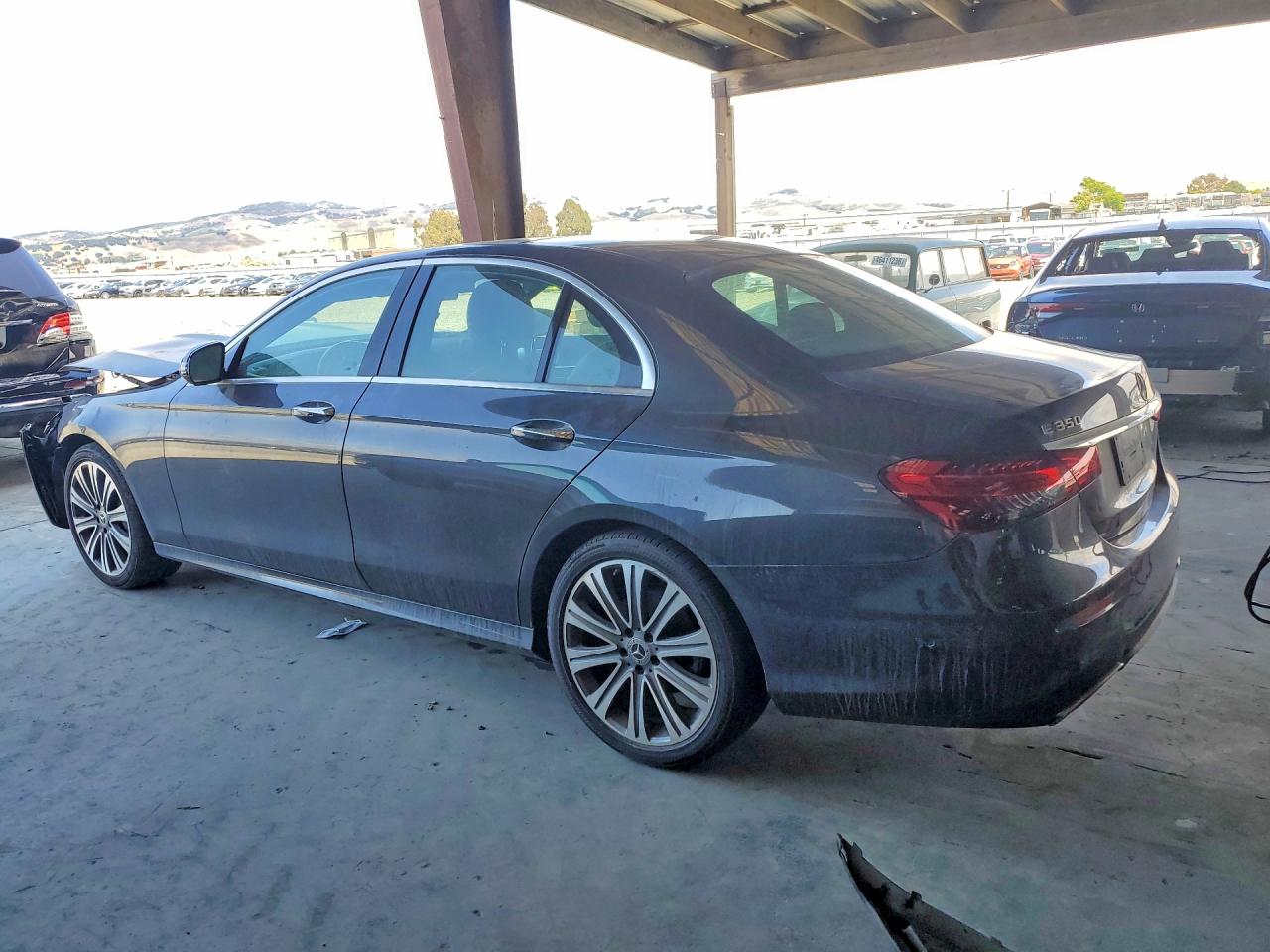 2022 Mercedes-benz E 350 Black vin: W1KZF8DB1NB022011