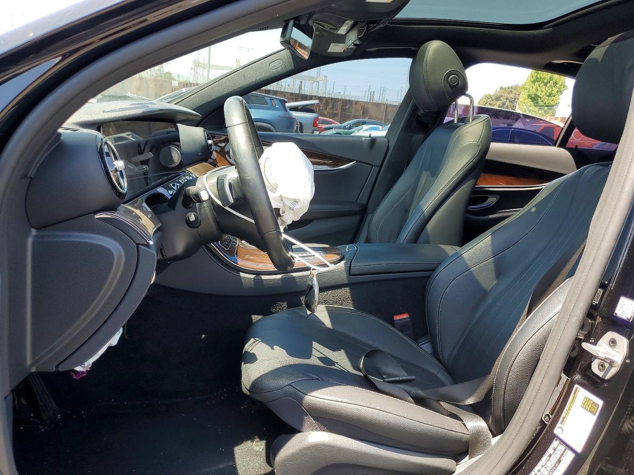 2022 Mercedes-benz E 350 Black vin: W1KZF8DB1NB059141