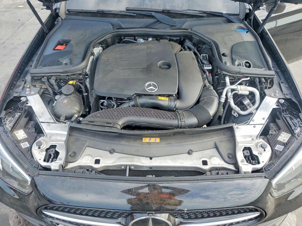 2022 Mercedes-benz E 350 Black vin: W1KZF8DB3NB096644