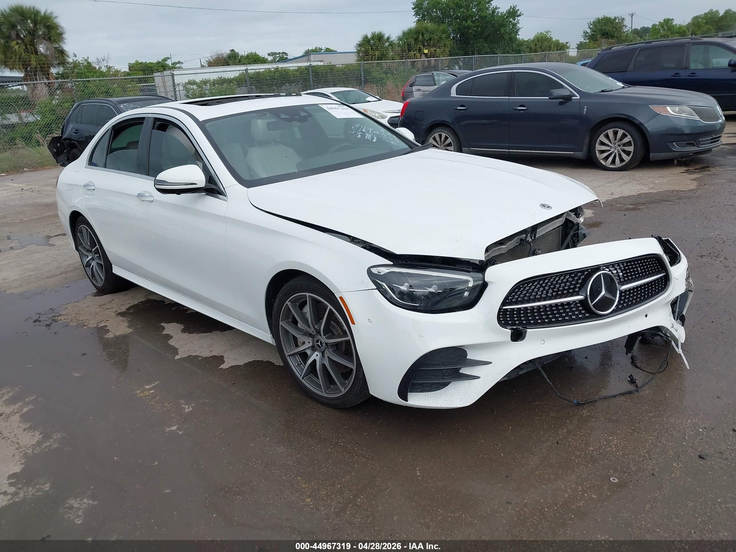 2022 Mercedes-benz E 350   White vin: W1KZF8DBXNB085558