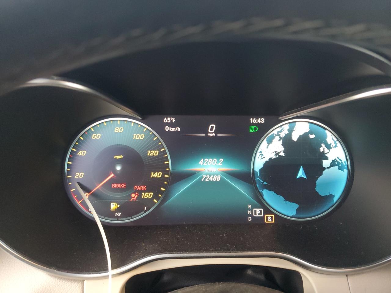 2020 Mercedes-benz Glc 300 Черный vin: W1N0G8DB0LF759523
