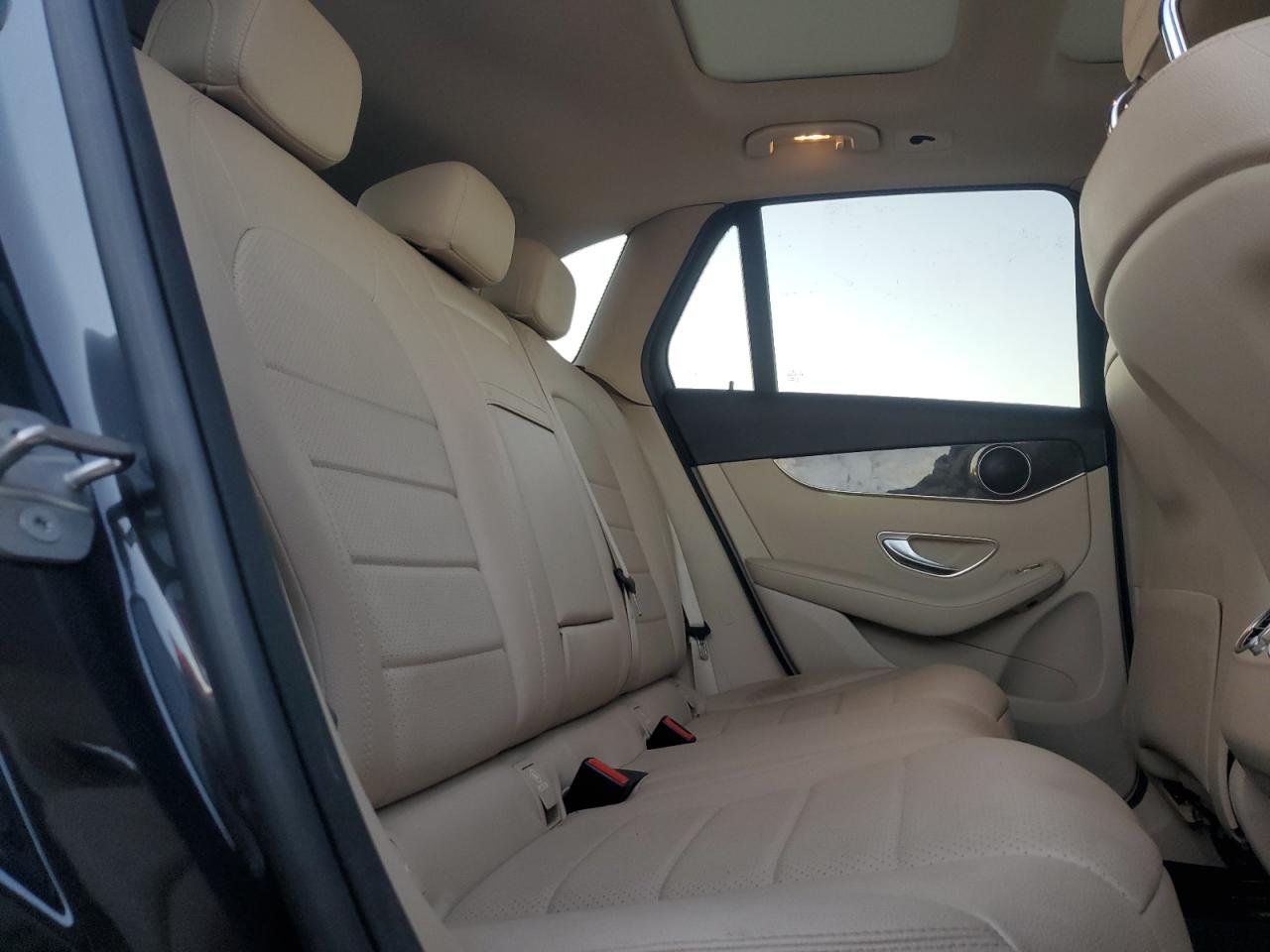 2020 Mercedes-benz Glc 300 Черный vin: W1N0G8DB0LF759523