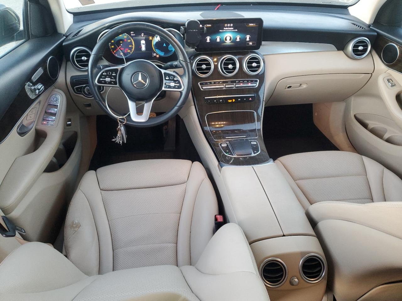 2020 Mercedes-benz Glc 300 Черный vin: W1N0G8DB0LF759523