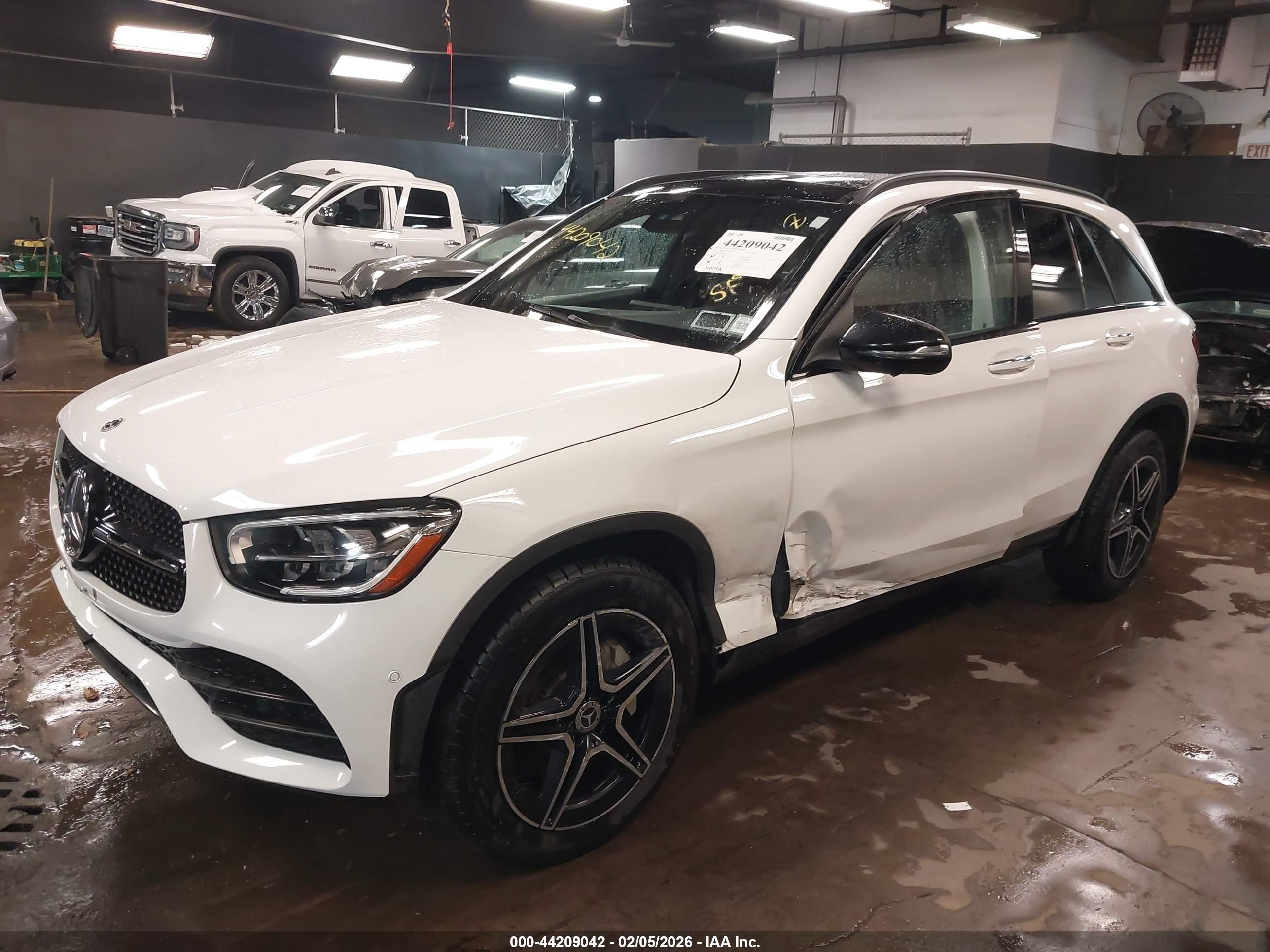 2022 Mercedes-benz Glc 300 Suv Белый vin: W1N0G8DB1NV347975