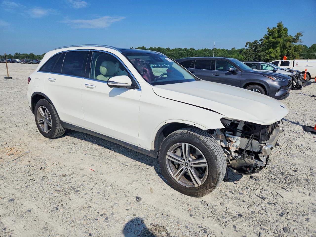 2022 Mercedes-benz Glc 300 White vin: W1N0G8DB3NV382582