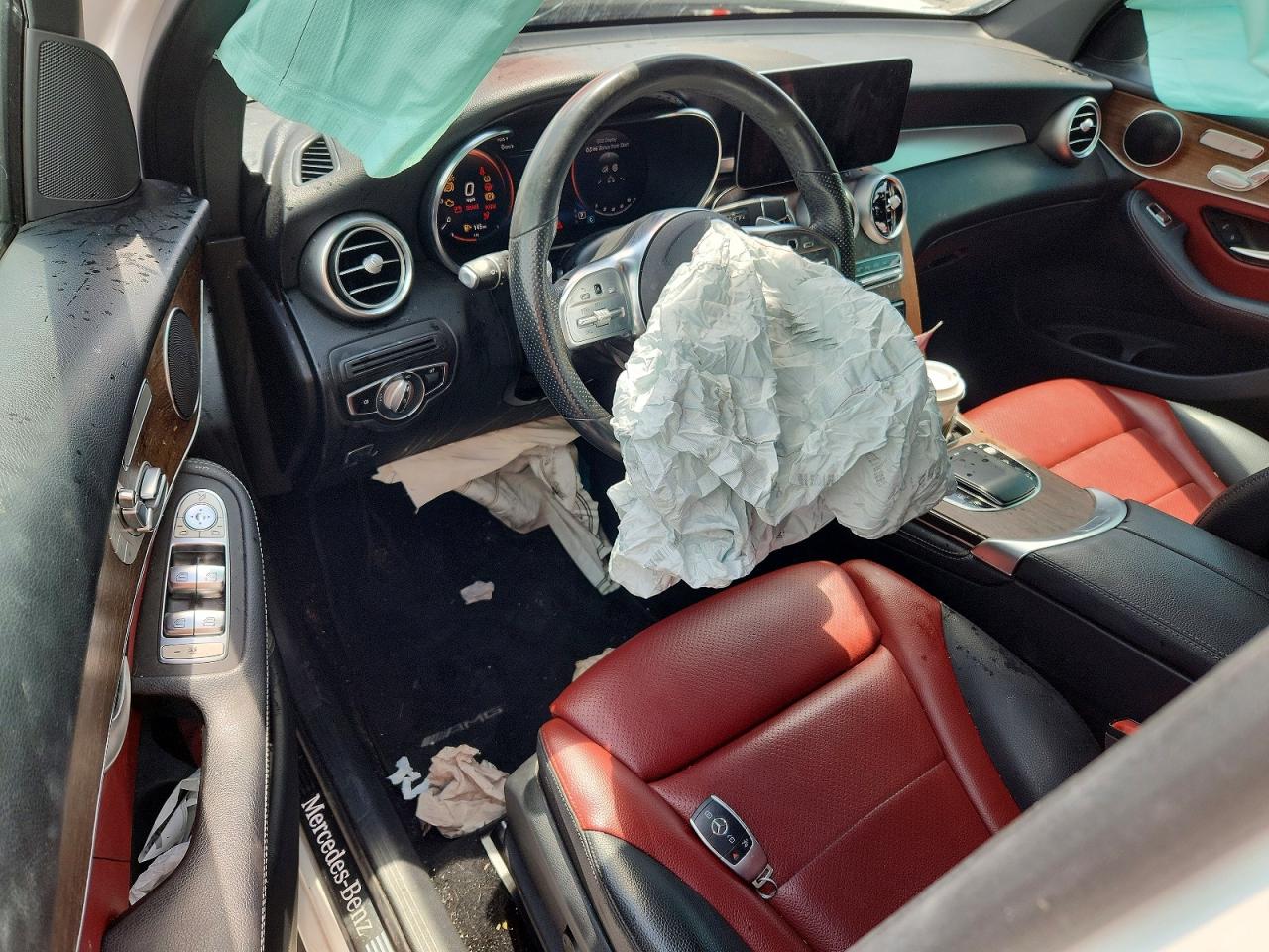 2020 Mercedes Benz Glc 300 White vin: W1N0G8DB4LV257345