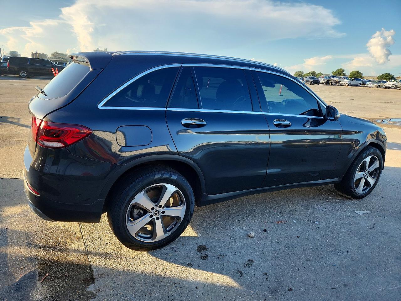 2022 Mercedes-benz Glc 300 Gray vin: W1N0G8DB5NG117151