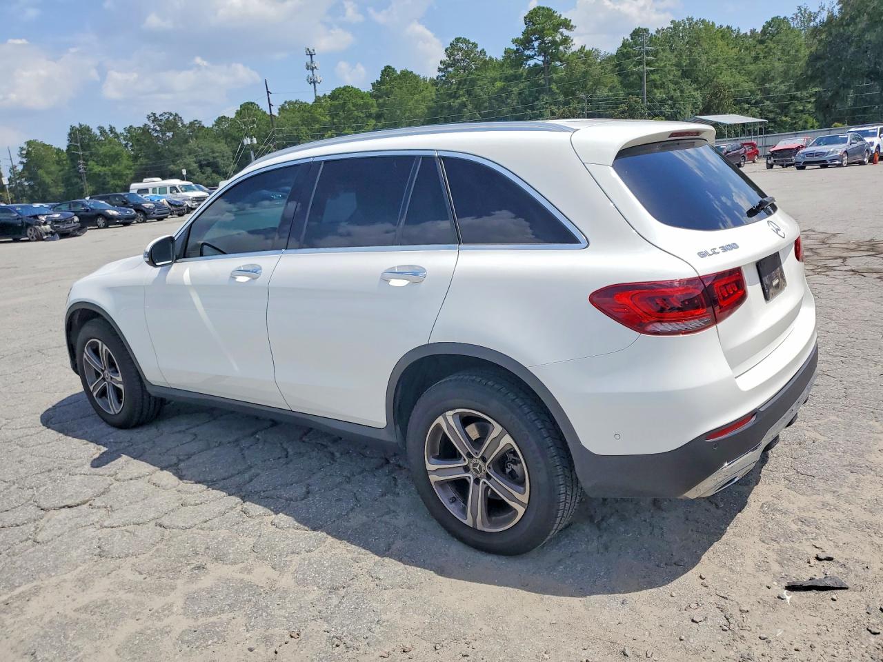 2021 Mercedes-benz Glc 300 Белый vin: W1N0G8DB6MF997944