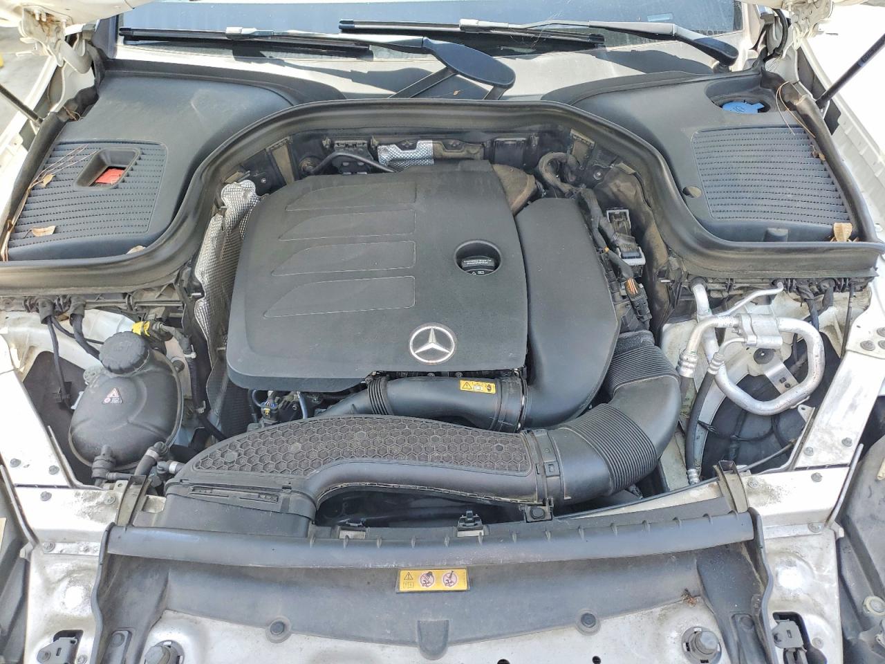 2021 Mercedes-benz Glc 300 Белый vin: W1N0G8DB6MF997944