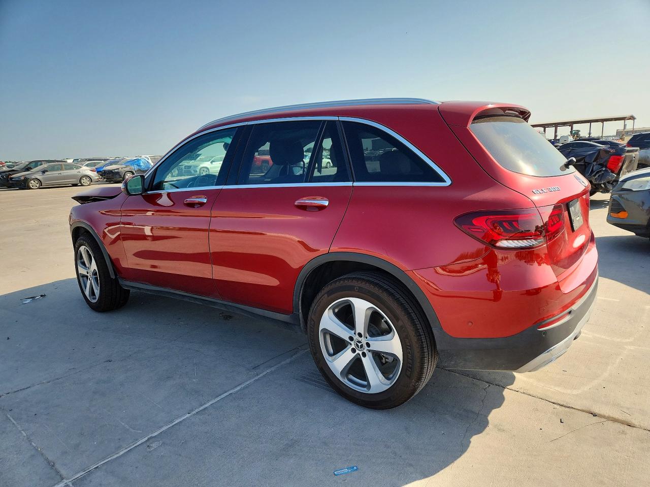 2022 Mercedes-benz Glc 300 Темно-бордовый vin: W1N0G8DB6NV364223