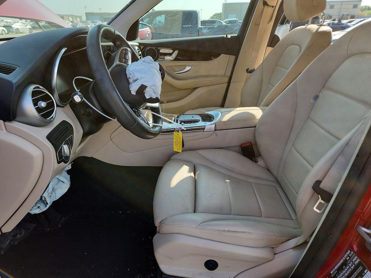 2022 Mercedes-benz Glc 300 Темно-бордовый vin: W1N0G8DB6NV364223