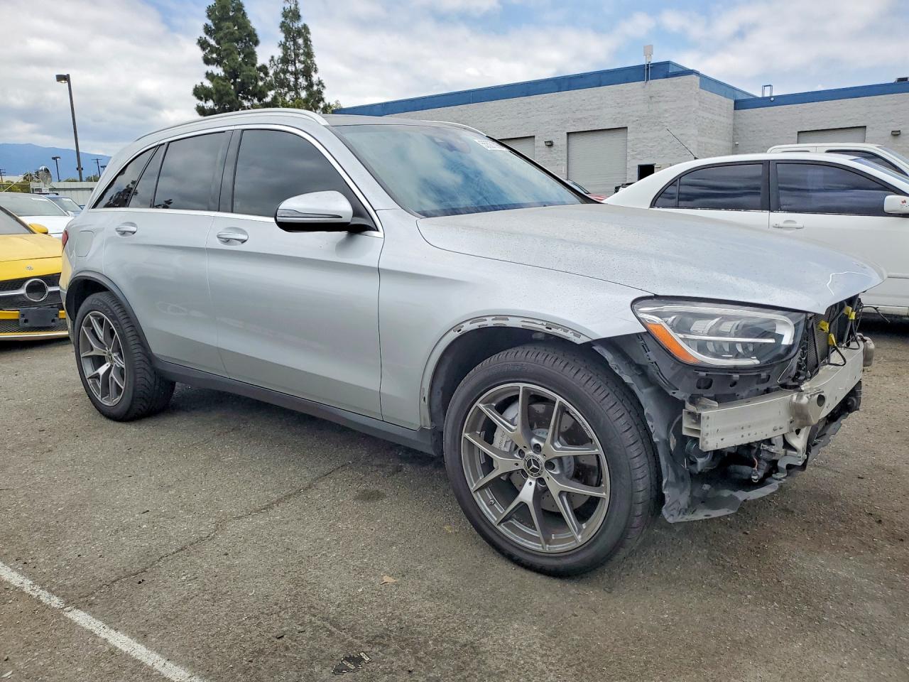 2020 Mercedes-benz Glc 300 Silver vin: W1N0G8DB8LF785237