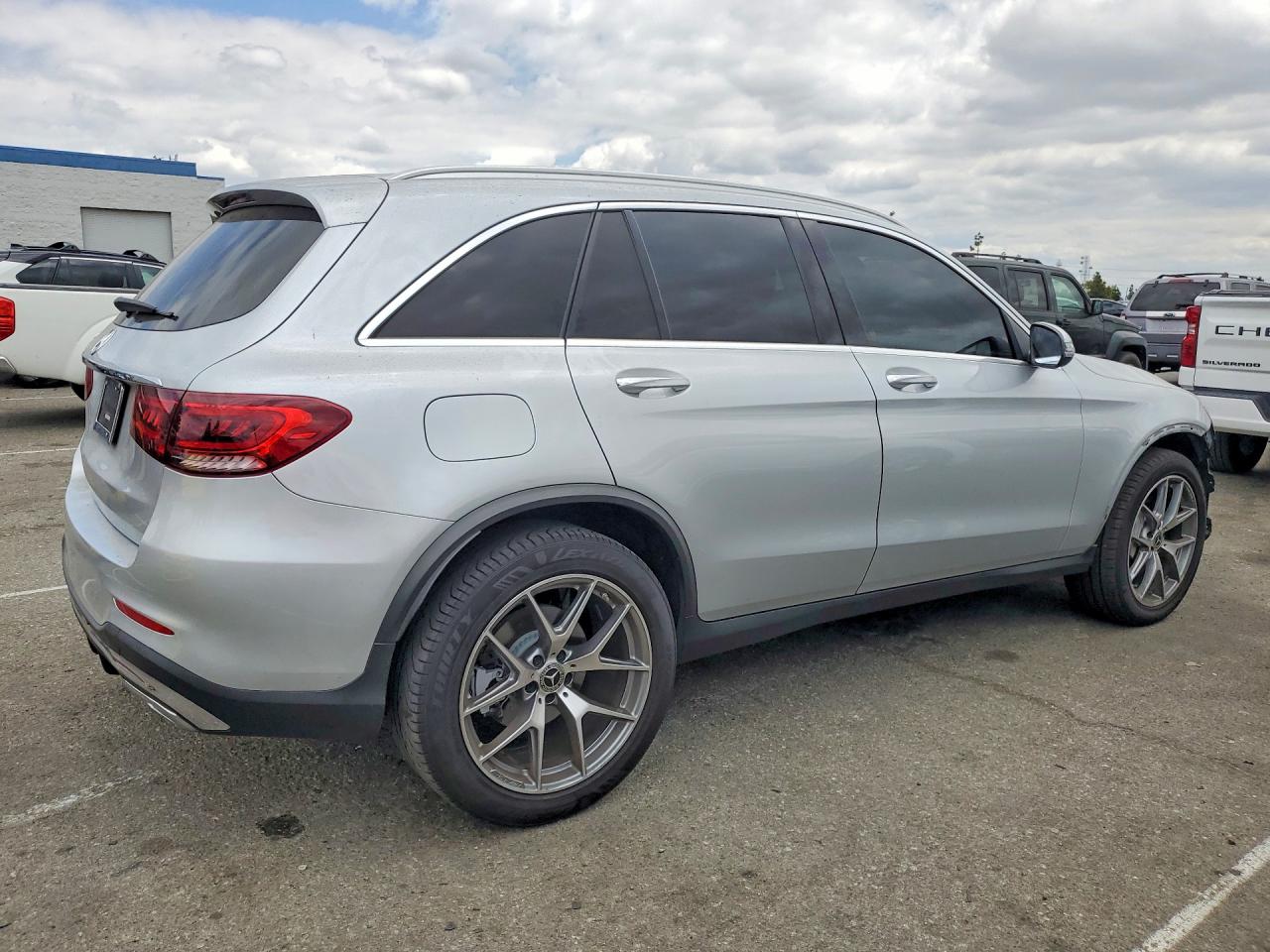 2020 Mercedes-benz Glc 300 Silver vin: W1N0G8DB8LF785237