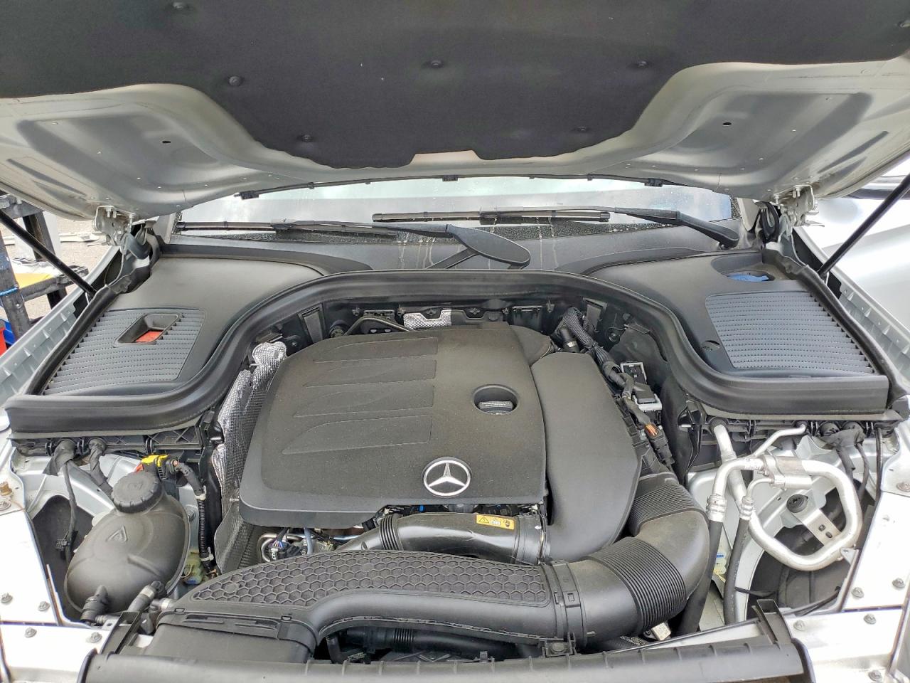 2020 Mercedes-benz Glc 300 Silver vin: W1N0G8DB8LF785237