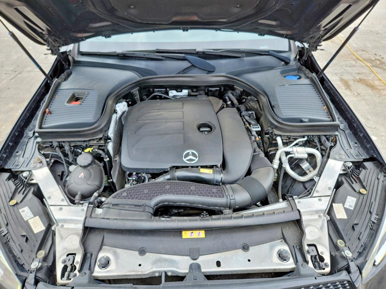 2021 Mercedes-benz Glc 300 Черный vin: W1N0G8DB9MF926611