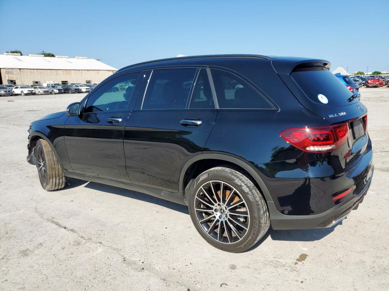 2022 Mercedes-benz Glc 300 Черный vin: W1N0G8DB9NV394333