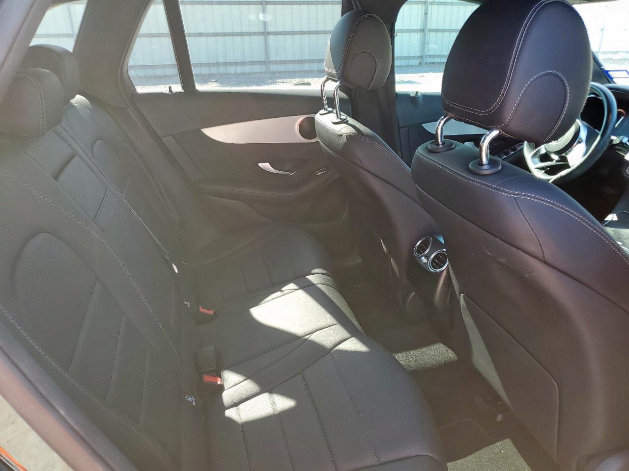 2022 Mercedes-benz Glc 300 Черный vin: W1N0G8DB9NV394333