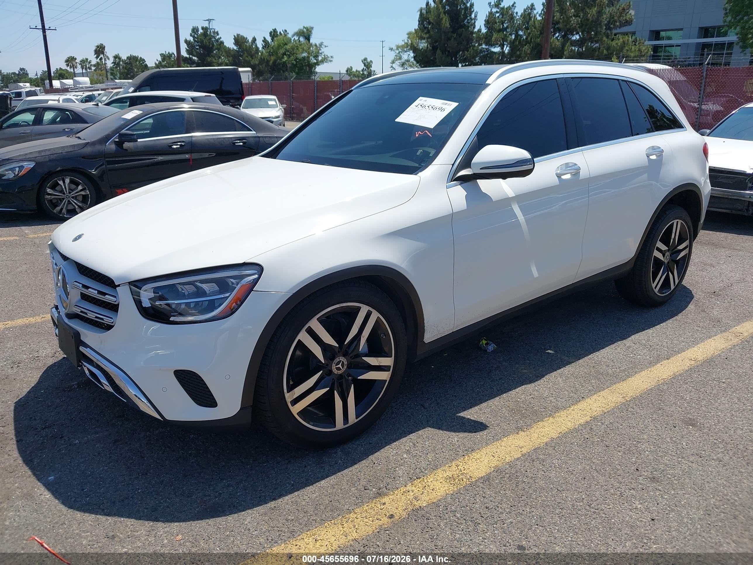2021 Mercedes-benz Glc 300 Suv White vin: W1N0G8DBXMV265077