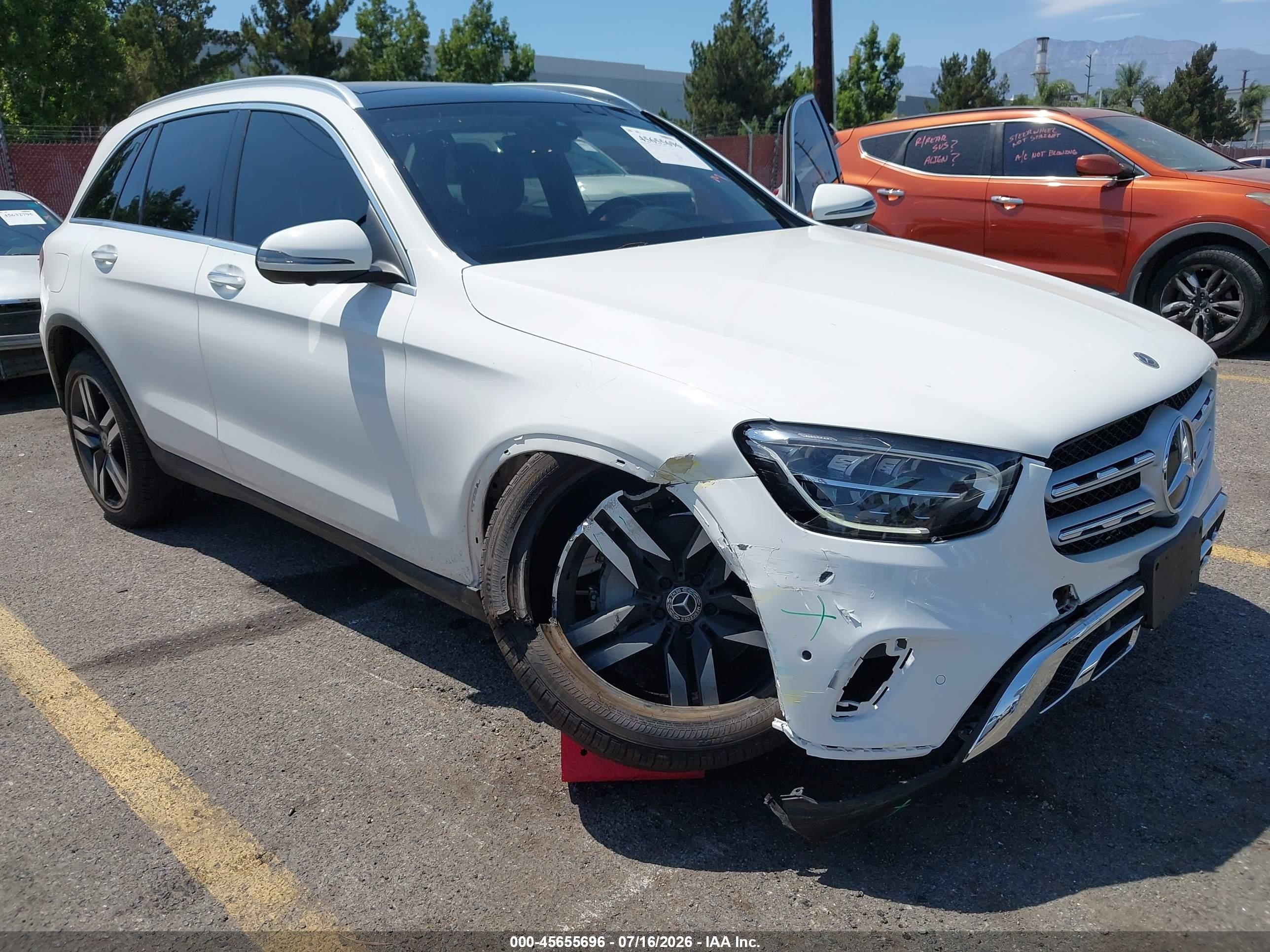 2021 Mercedes-benz Glc 300 Suv White vin: W1N0G8DBXMV265077