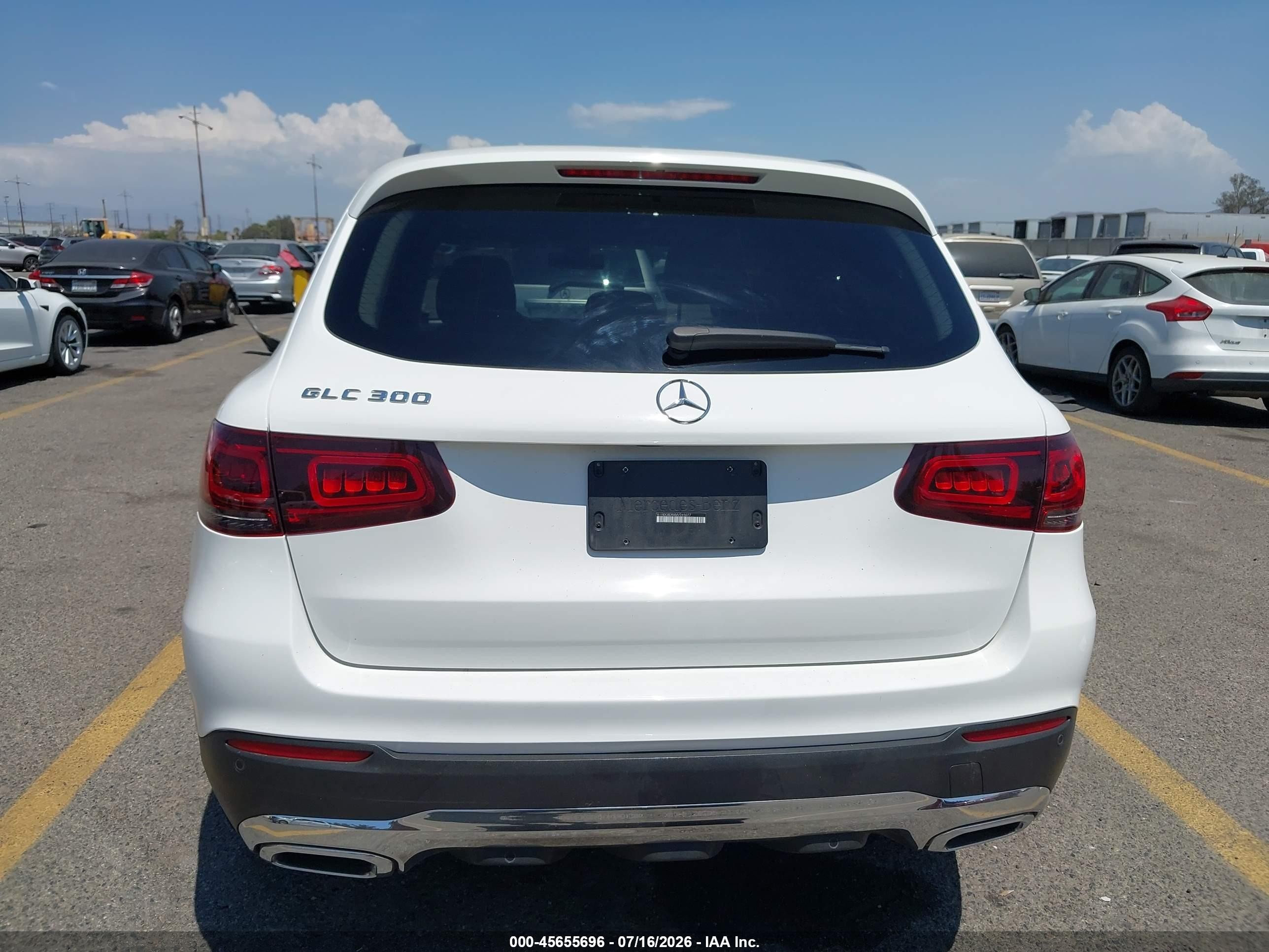 2021 Mercedes-benz Glc 300 Suv White vin: W1N0G8DBXMV265077