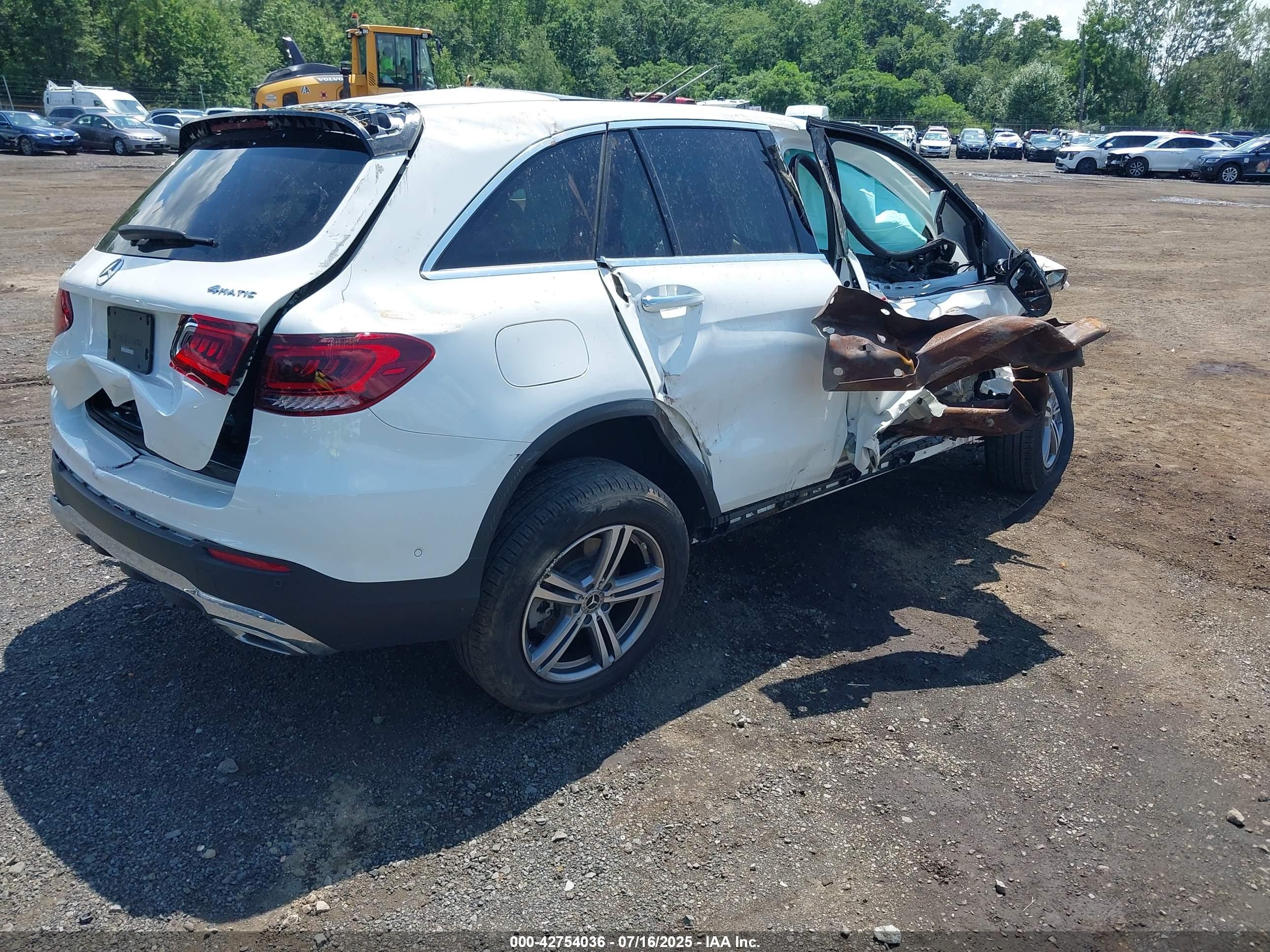 2022 Mercedes-benz Glc 300 4matic Suv White vin: W1N0G8EB1NV352060