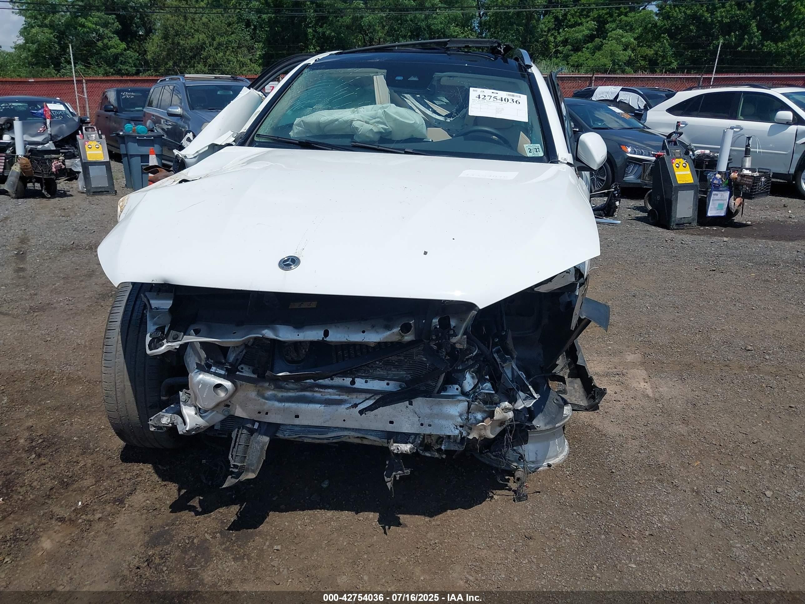 2022 Mercedes-benz Glc 300 4matic Suv White vin: W1N0G8EB1NV352060