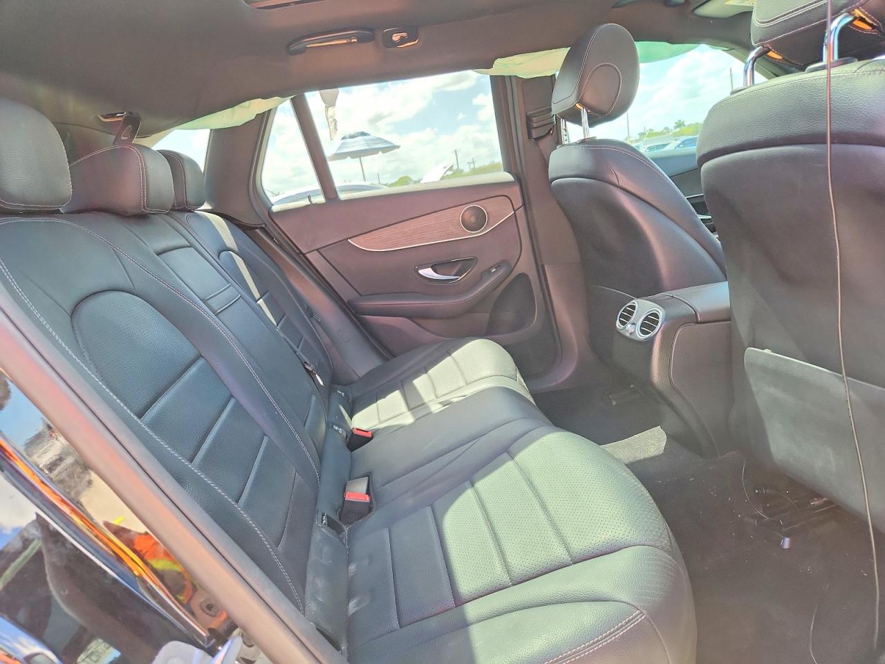 2020 Mercedes-benz Glc 300 4matic Черный vin: W1N0G8EB3LF816330