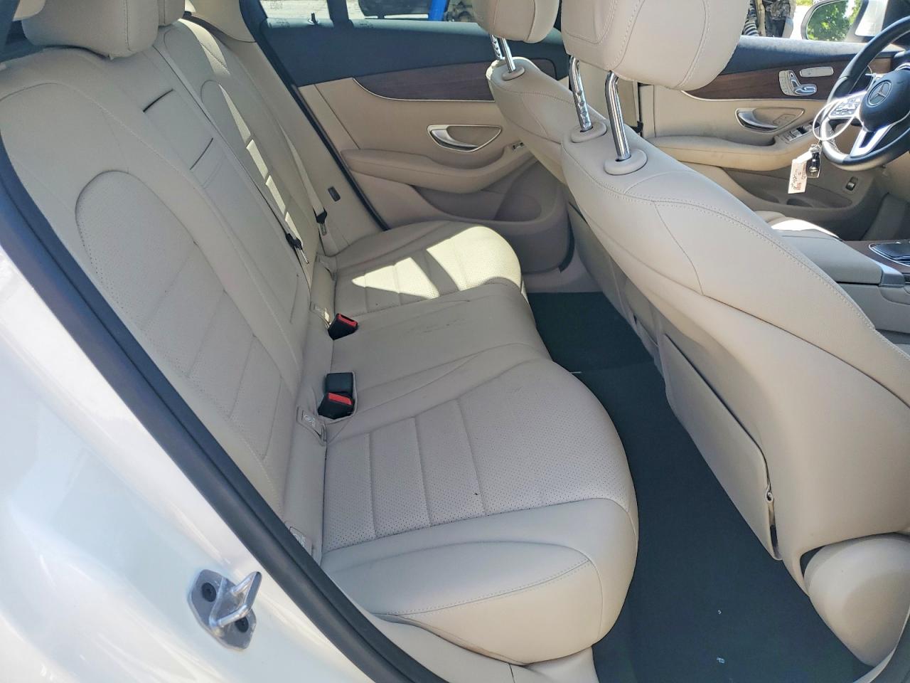 2022 Mercedes-benz Glc 300 4matic White vin: W1N0G8EB5NV368374