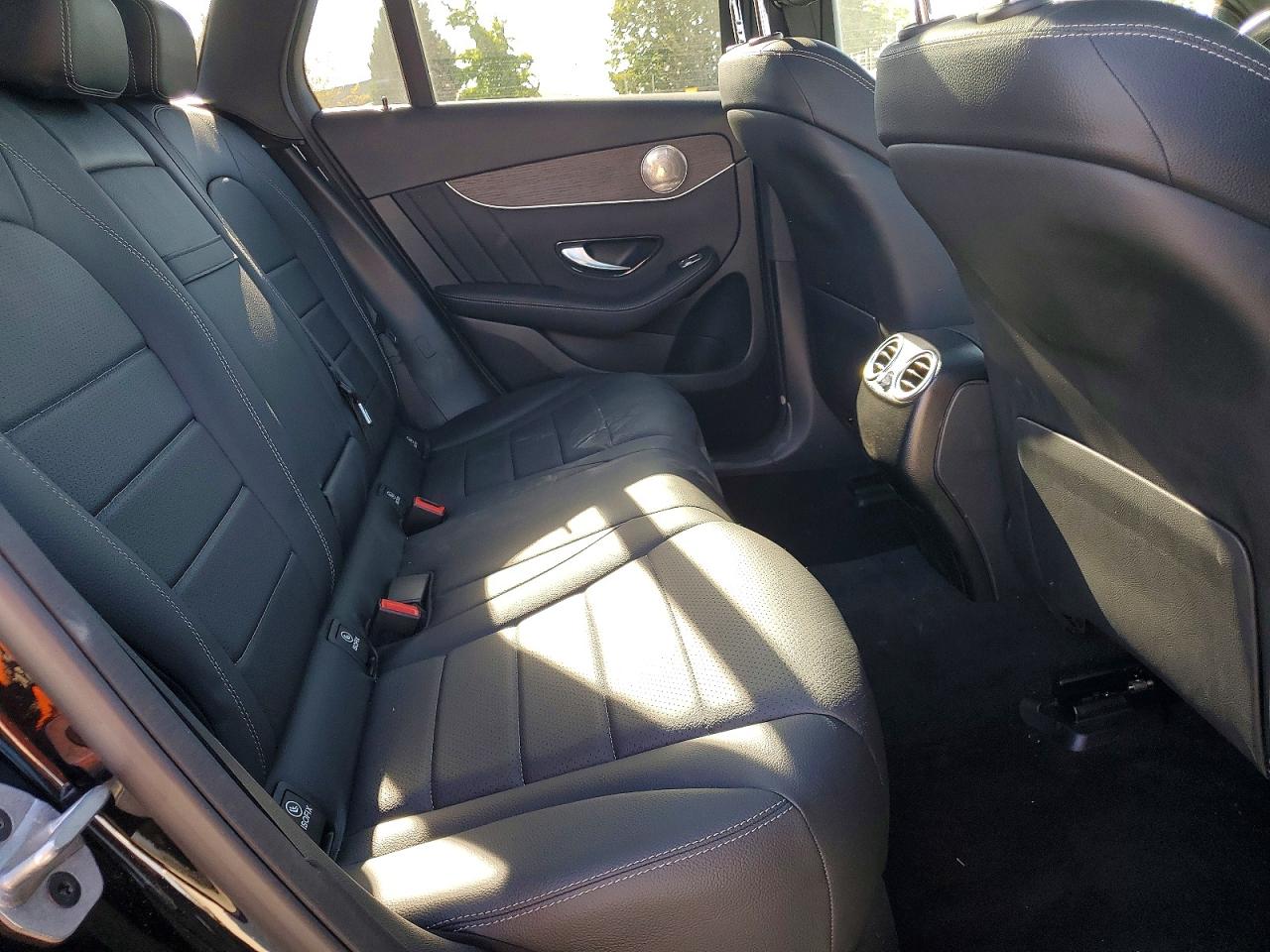 2022 Mercedes-benz Glc 300 4matic Черный vin: W1N0G8EB5NV388091